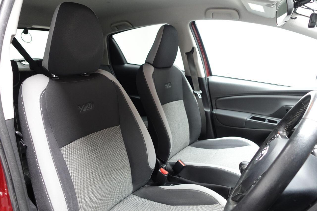 Toyota Yaris - Image 3