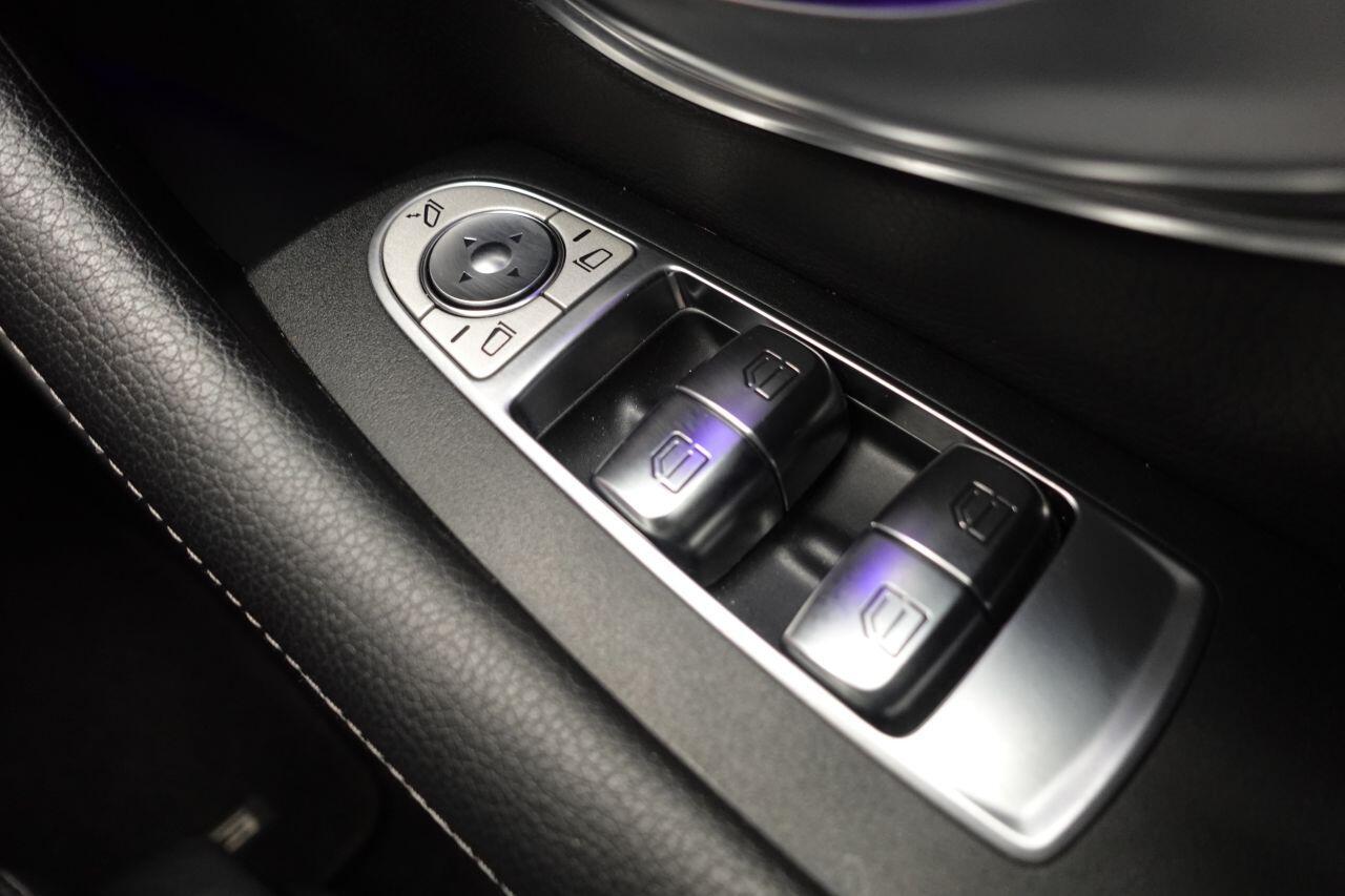 Mercedes-benz E-CLASS - Image 40