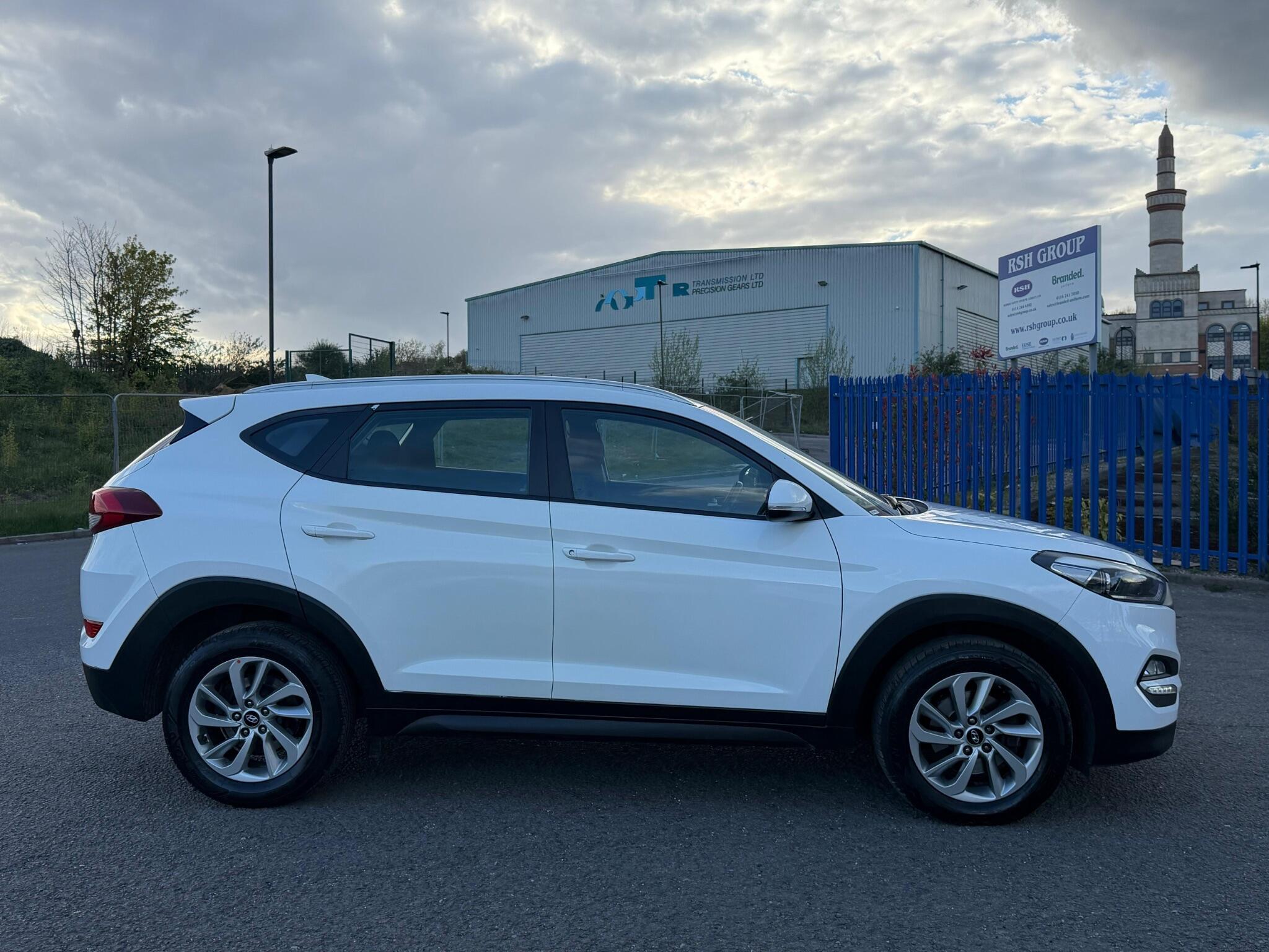 Hyundai Tucson - Image 12
