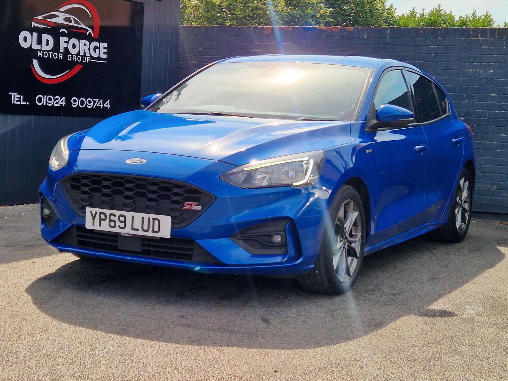 Ford Focus - Image 14