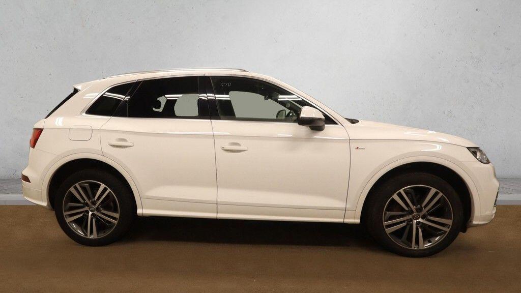 Audi Q5 - Image 8