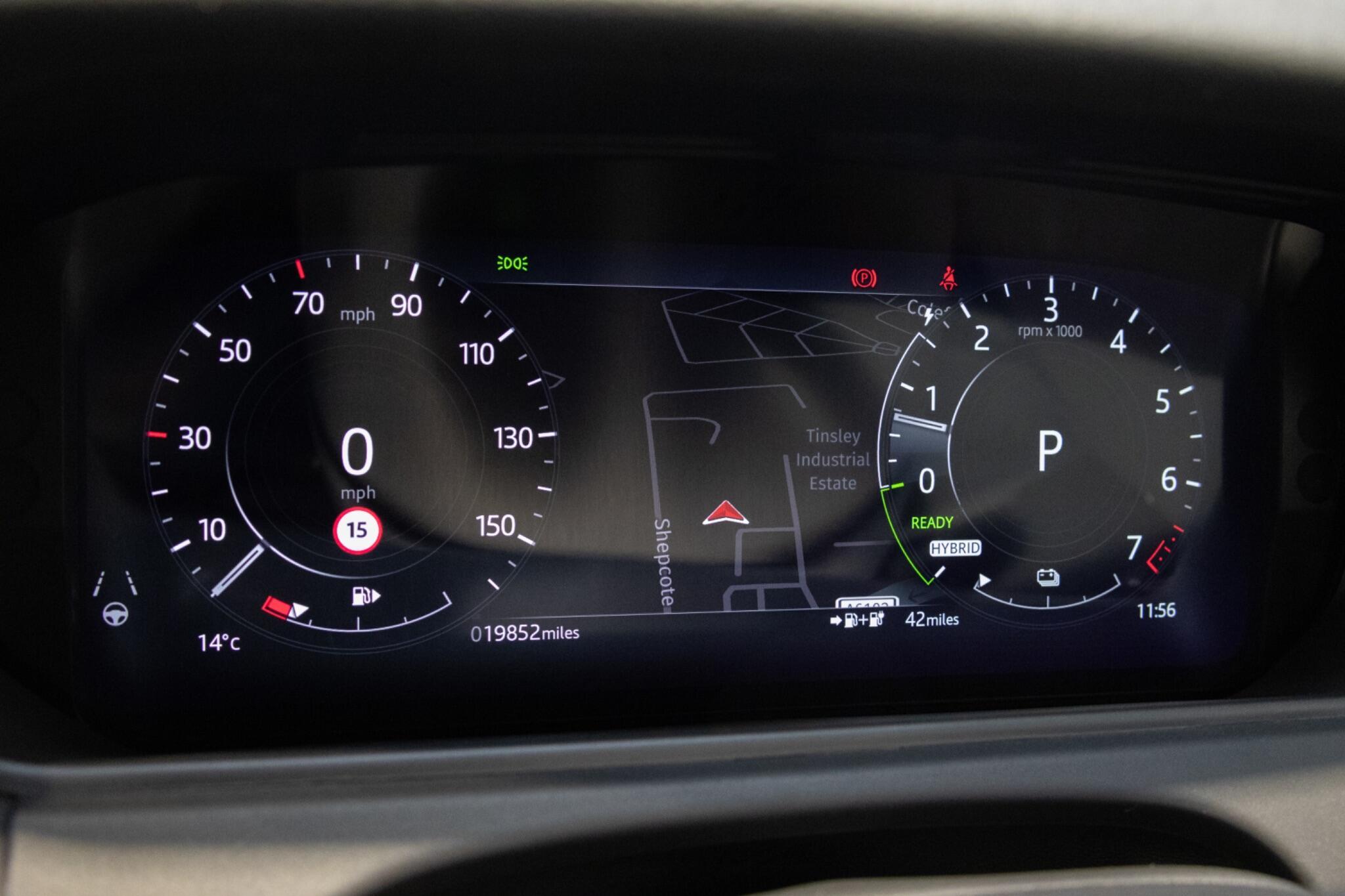 Land Rover Range Rover Velar - Image 34