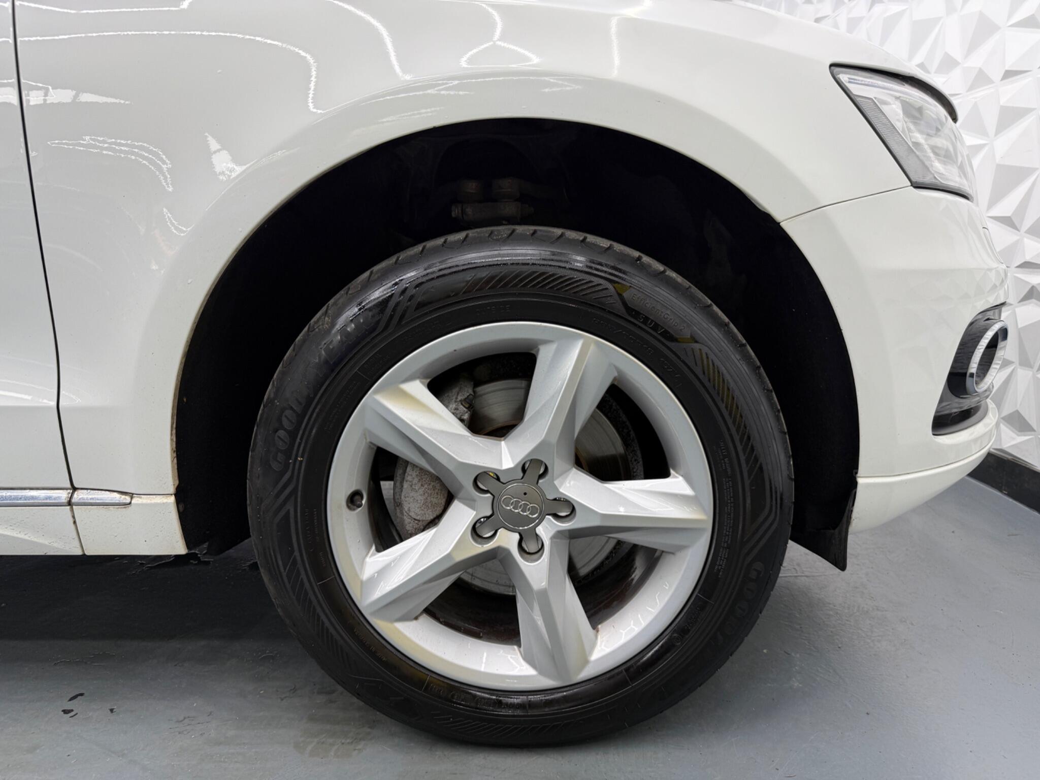 Audi Q5 - Image 17