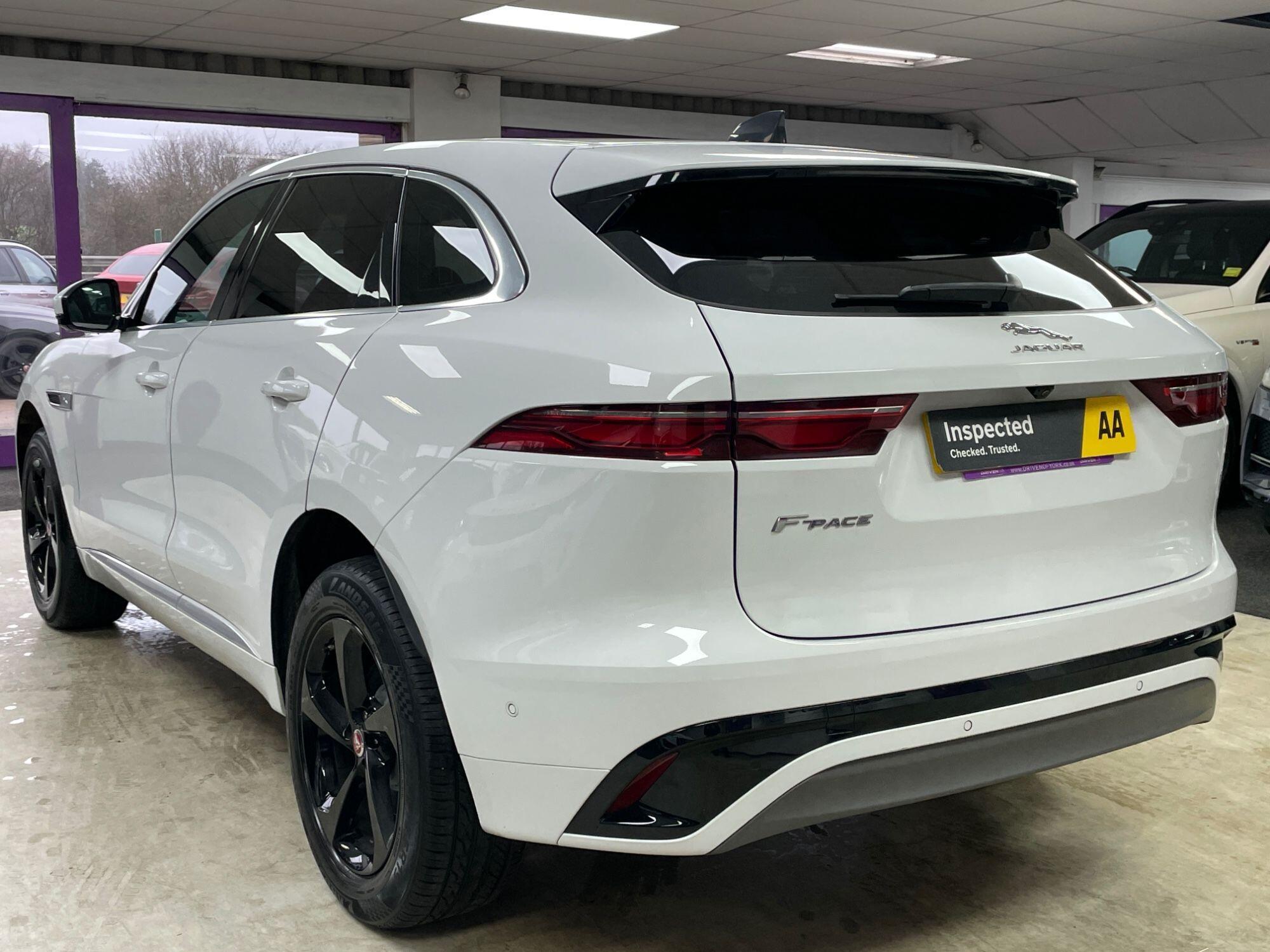Jaguar F-Pace - Image 9