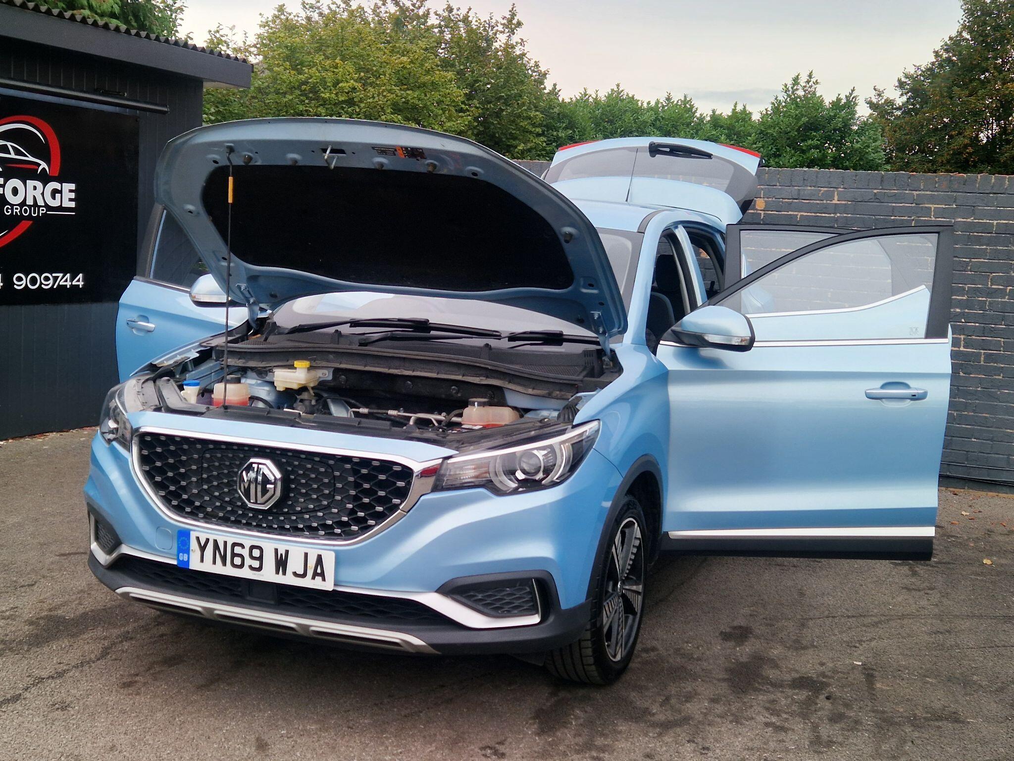 MG MG ZS - Image 14