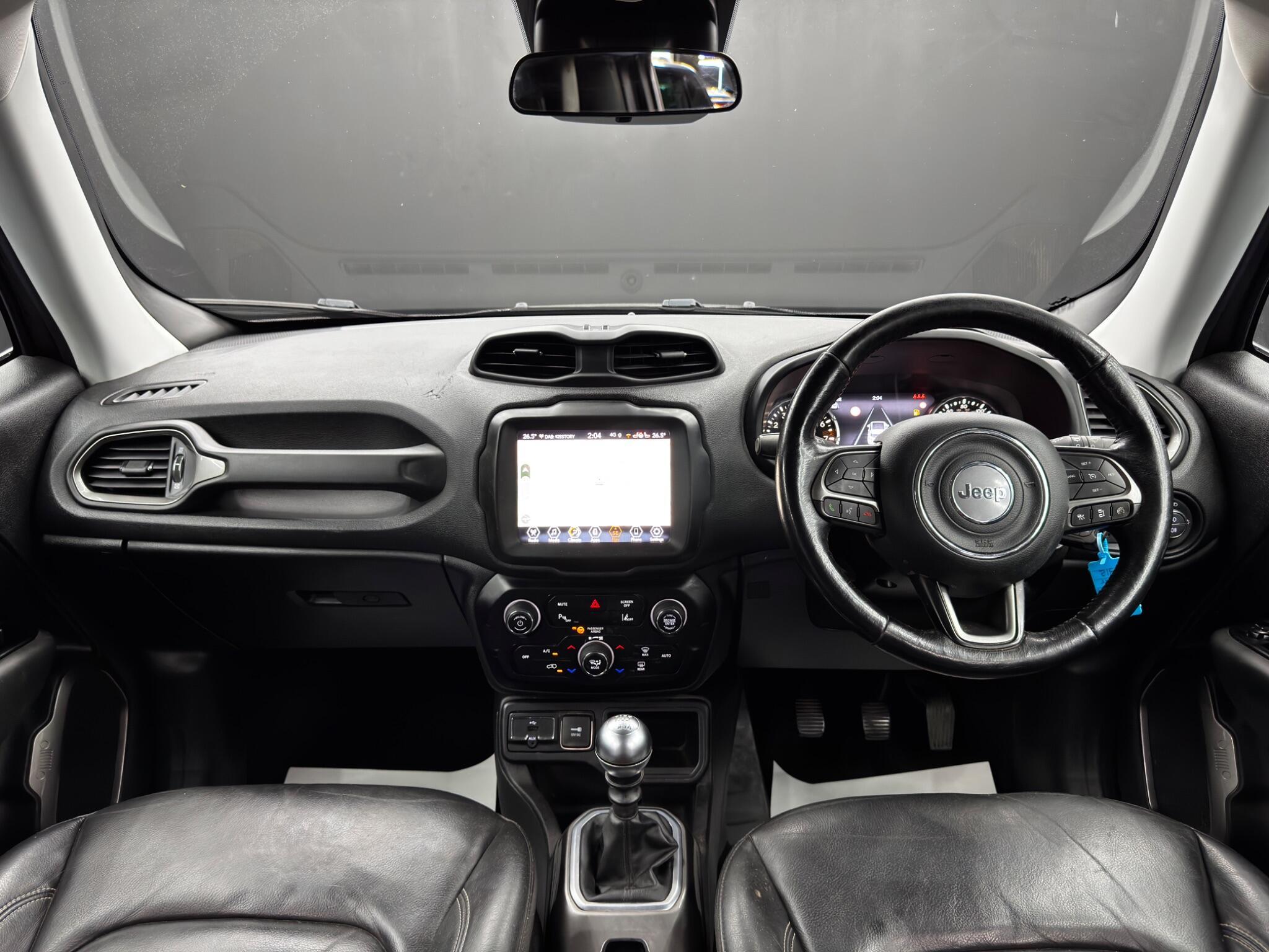 Jeep Renegade - Image 10