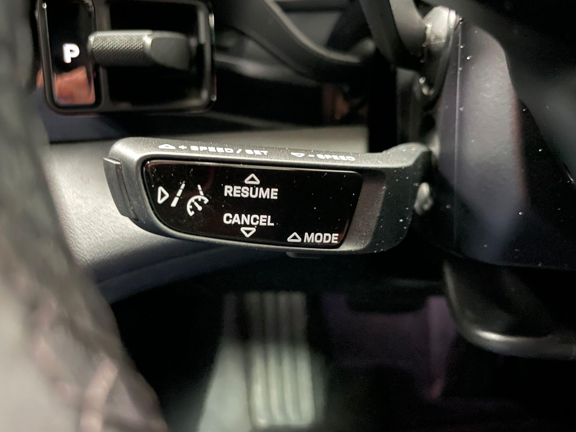 Porsche Taycan - Image 37