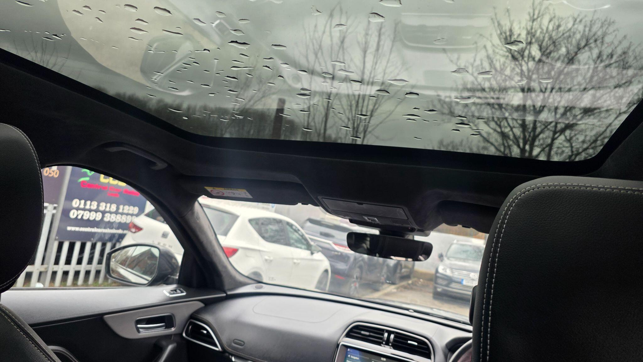 Jaguar F-Pace - Image 30