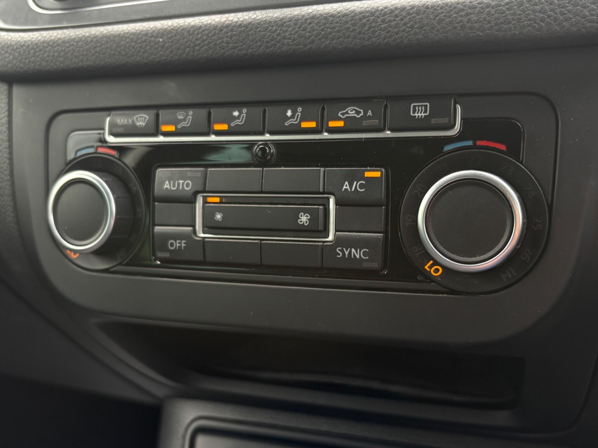 Volkswagen Tiguan - Image 44