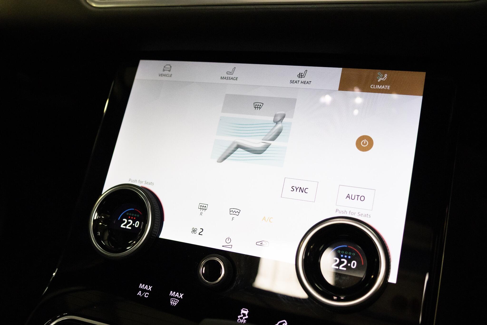 Land Rover Range Rover Velar - Image 27