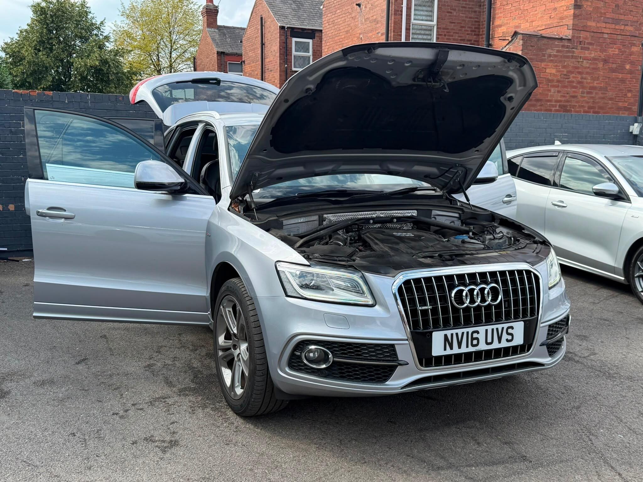 Audi Q5 - Image 12