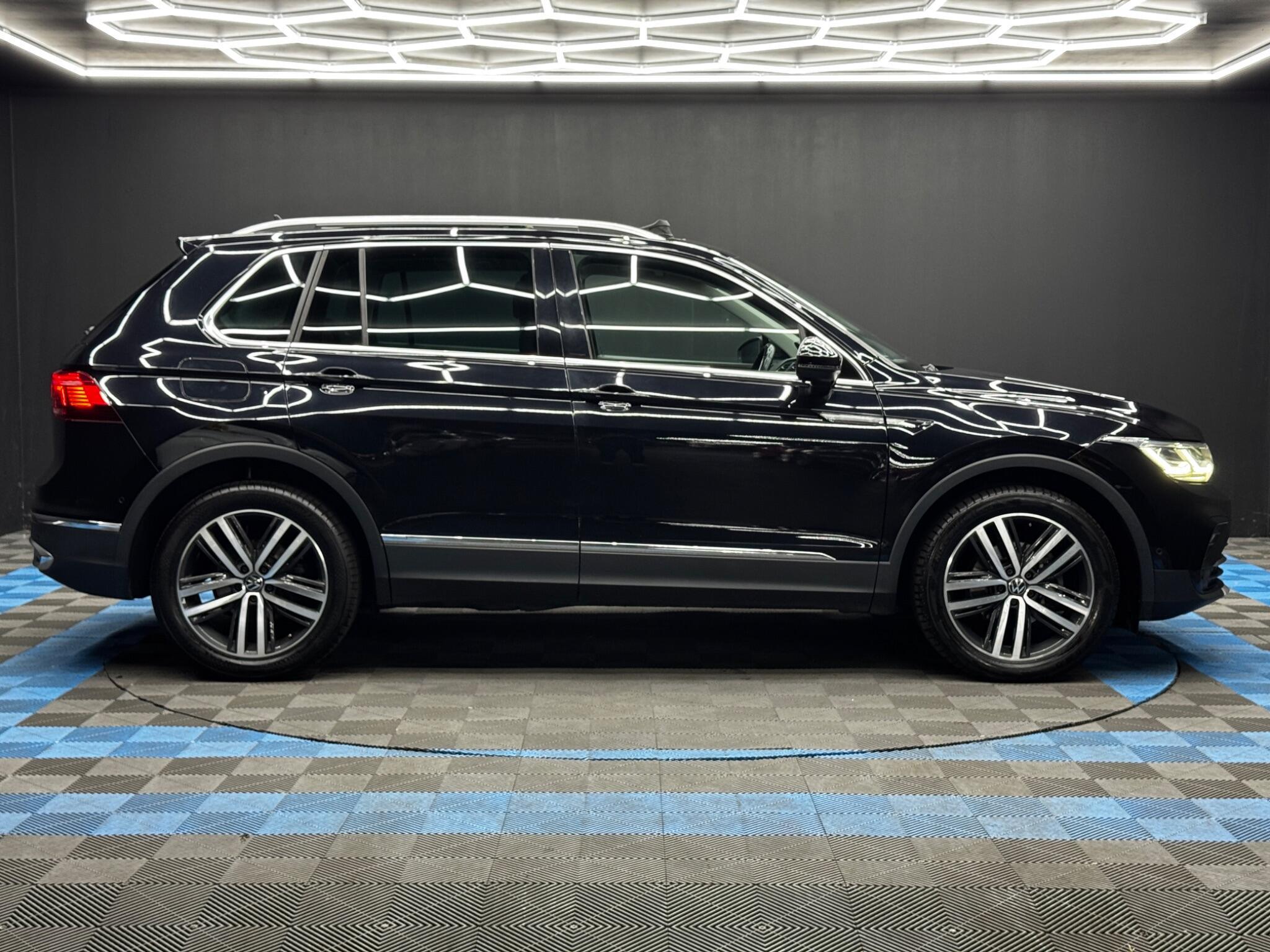 Volkswagen Tiguan - Image 4