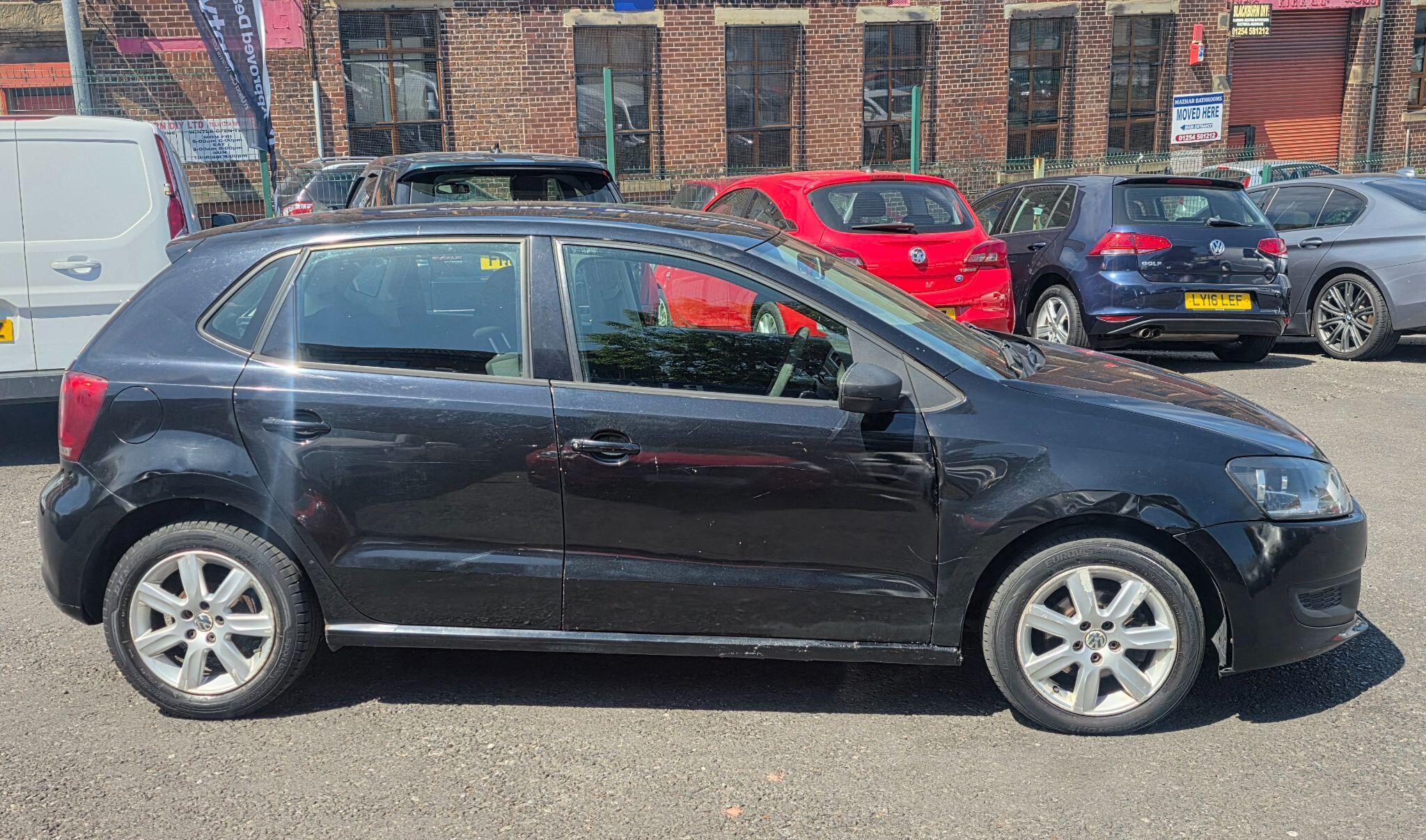 Volkswagen Polo - Image 8