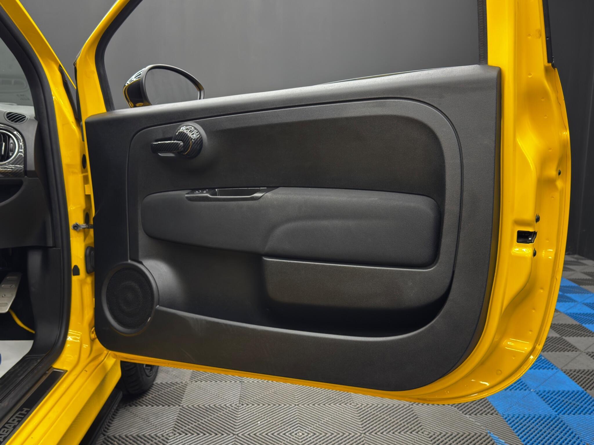 Abarth 595 - Image 37