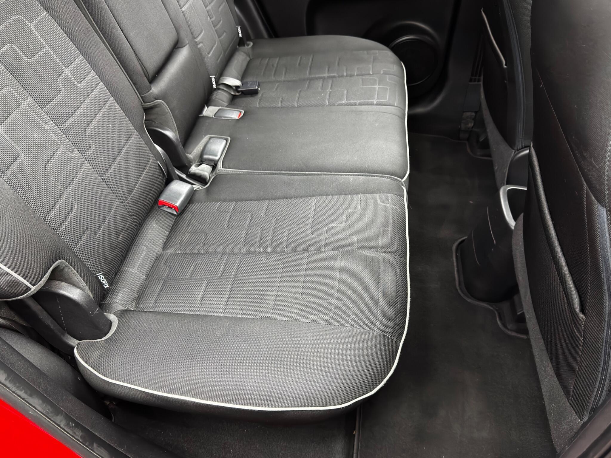 Kia Venga - Image 16