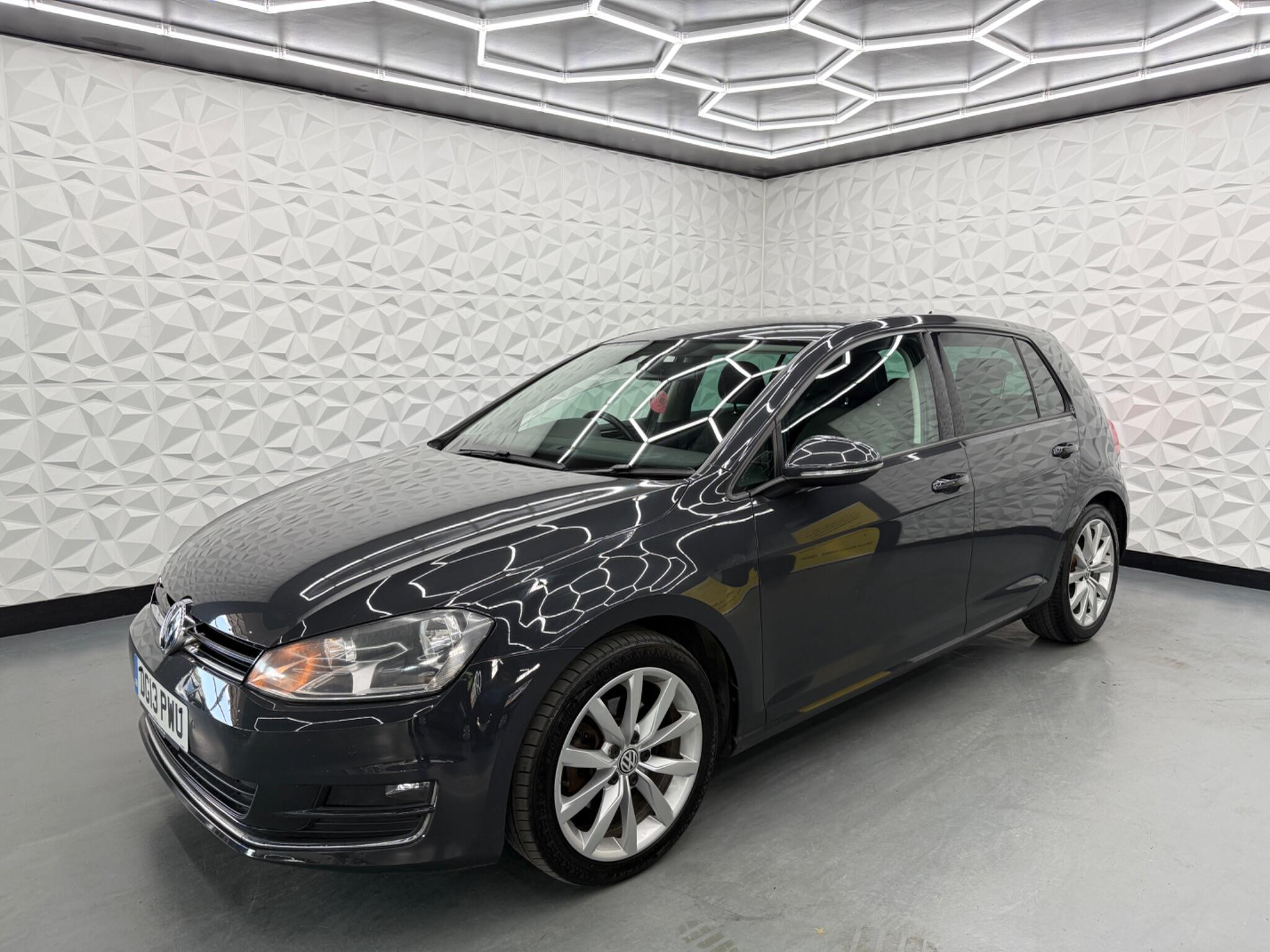 Volkswagen Golf - Image 6