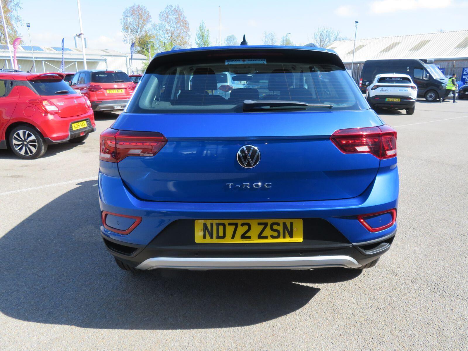 Volkswagen T-Roc - Image 11