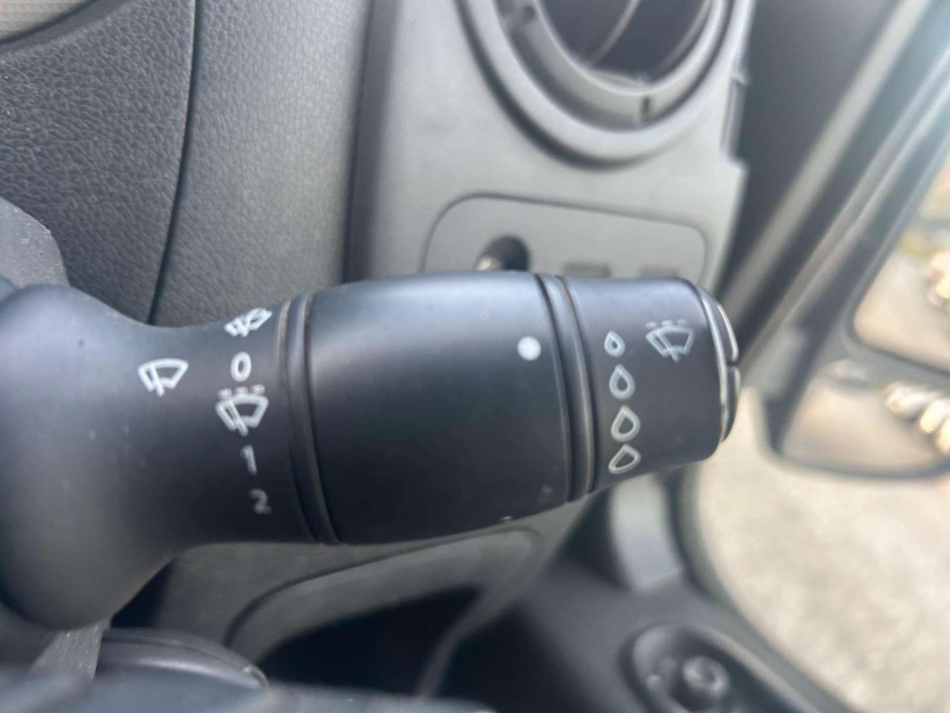 Renault Master - Image 27