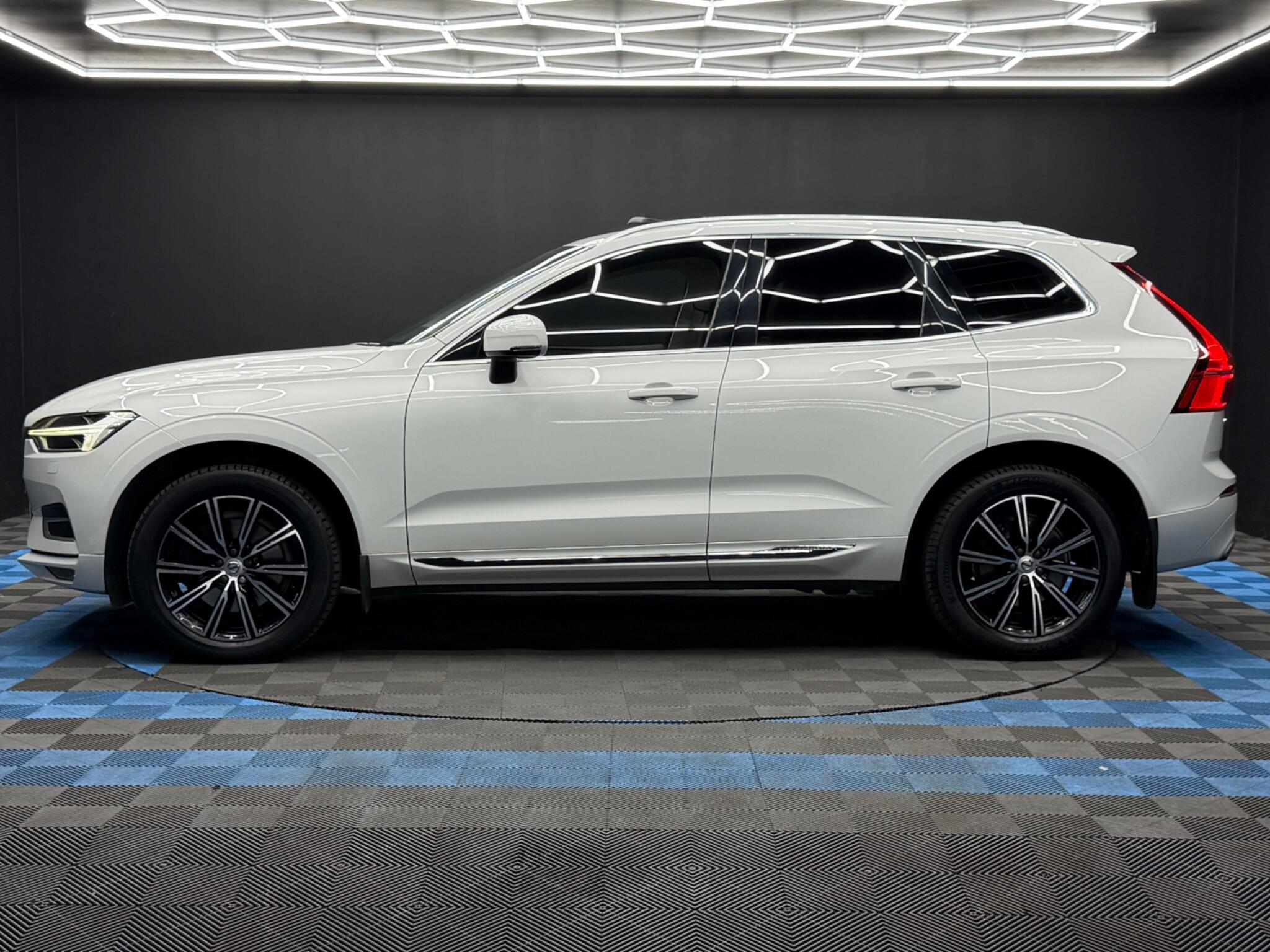 Volvo XC60 - Image 8