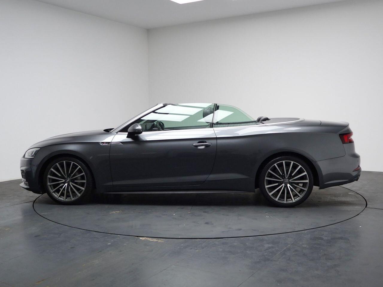 Audi A5 CABRIOLET - Image 9