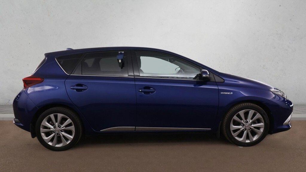 Toyota Auris - Image 8