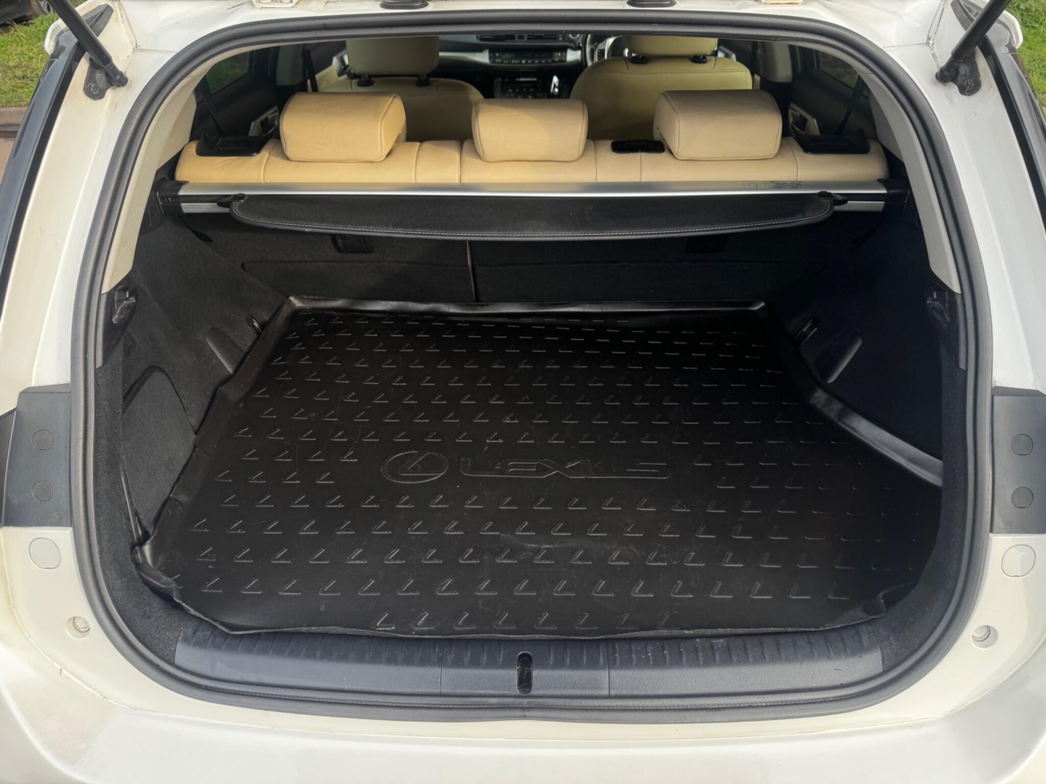 Lexus CT - Image 19