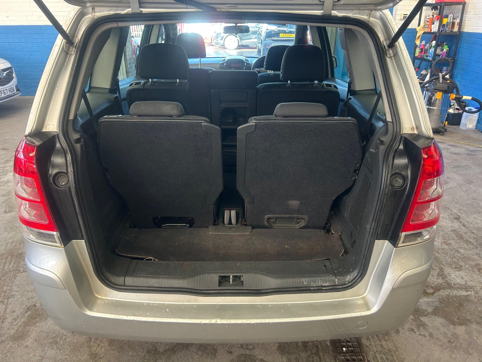Vauxhall Zafira - Image 26