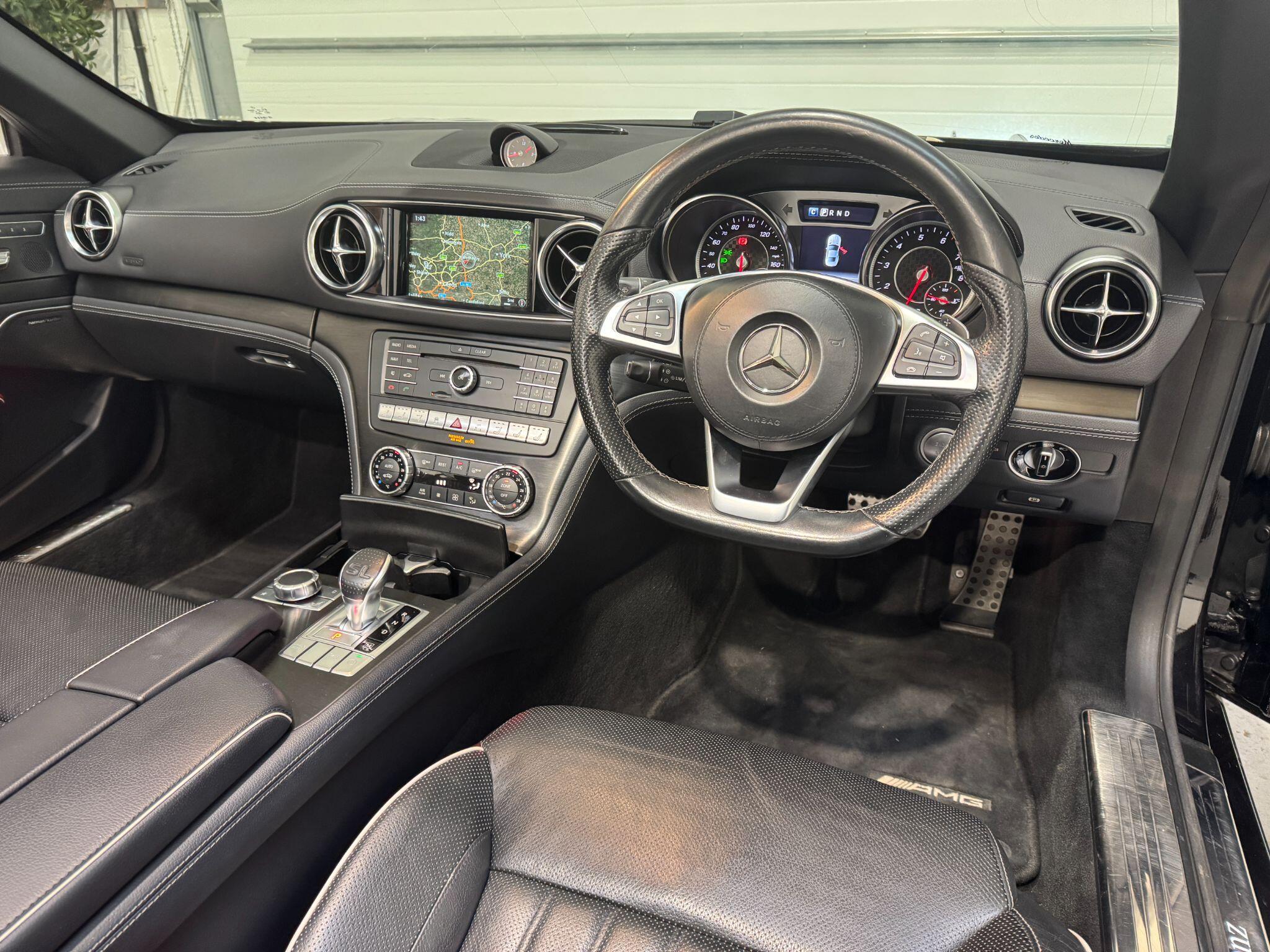 Mercedes SL - Image 19