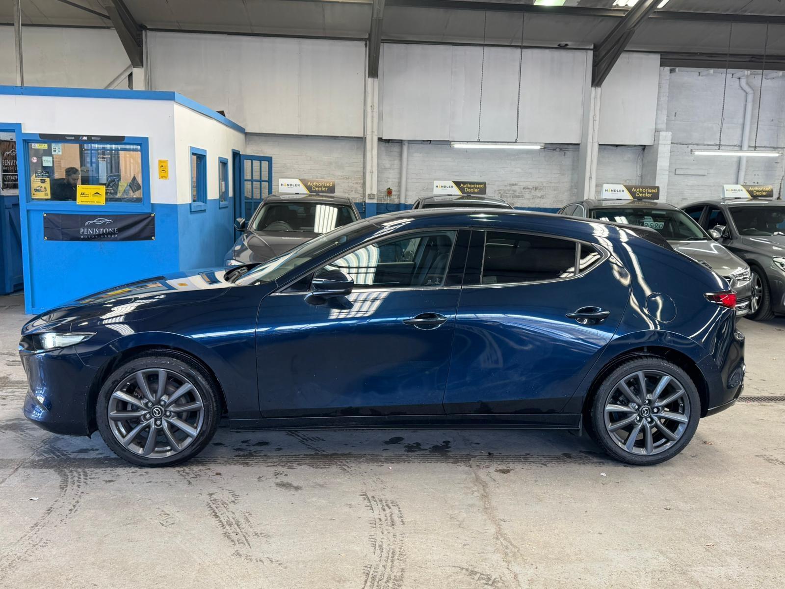 Mazda MAZDA3 - Image 11