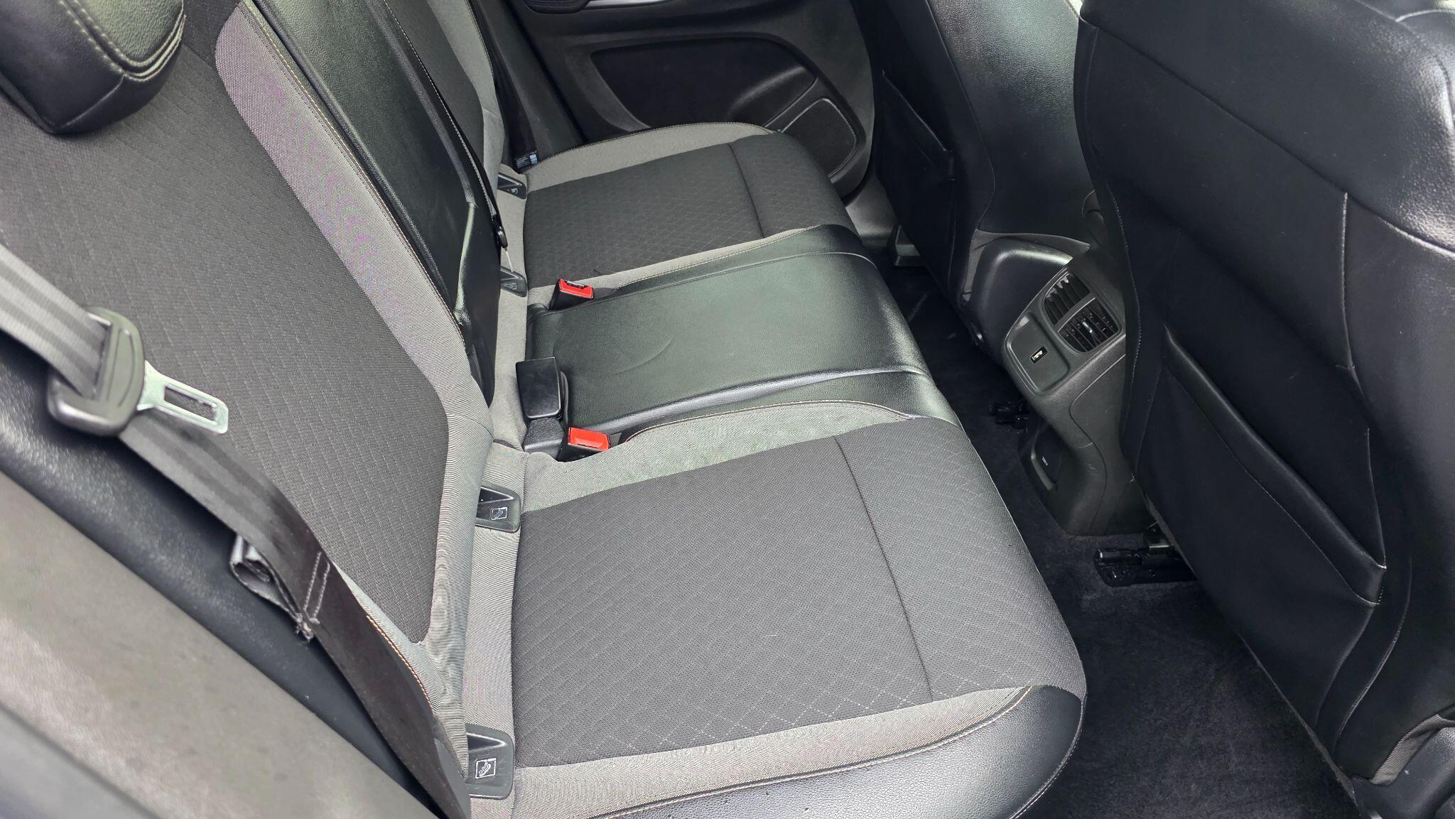 Vauxhall Grandland X - Image 38