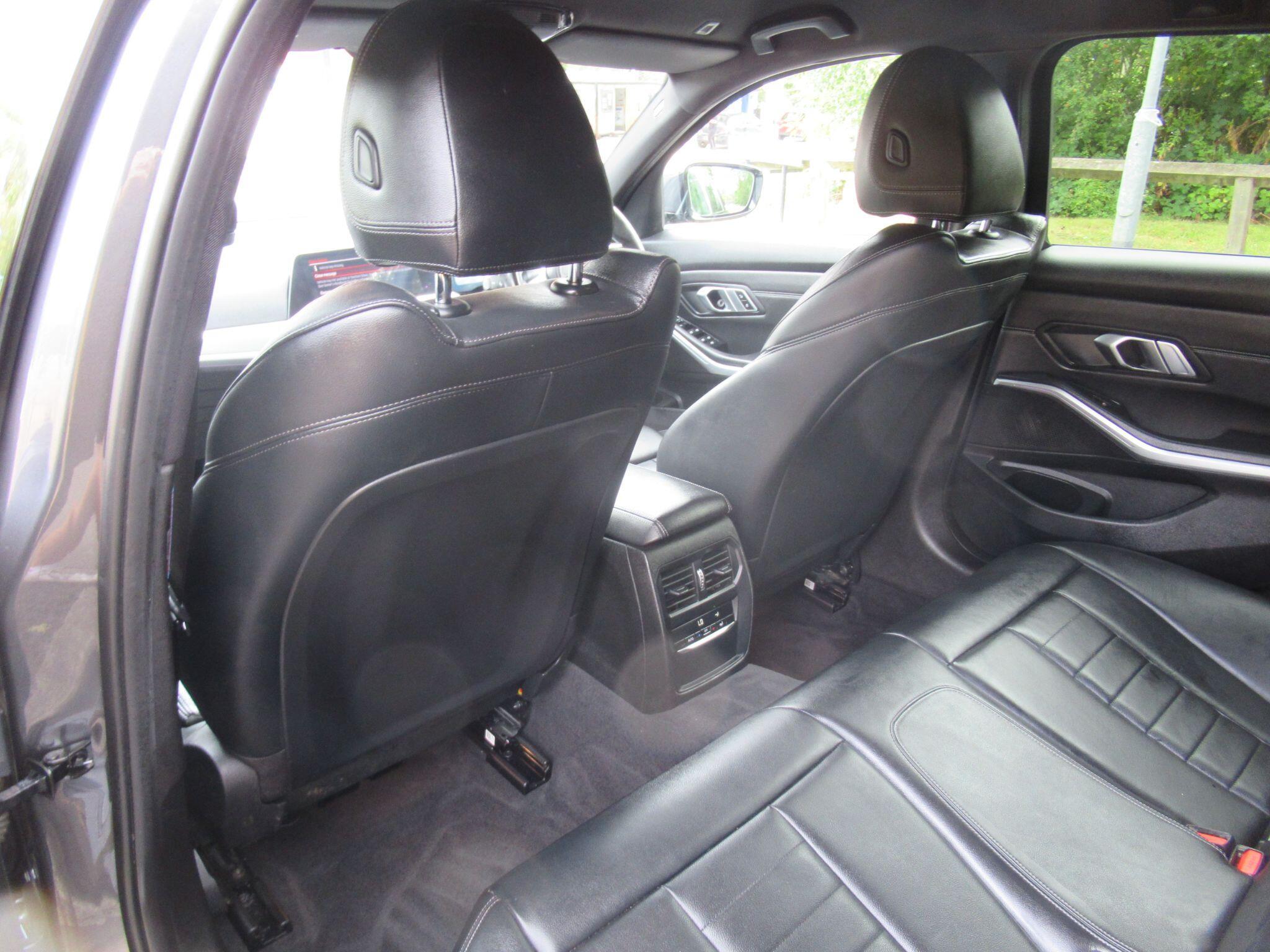 BMW 3 Series - Image 16