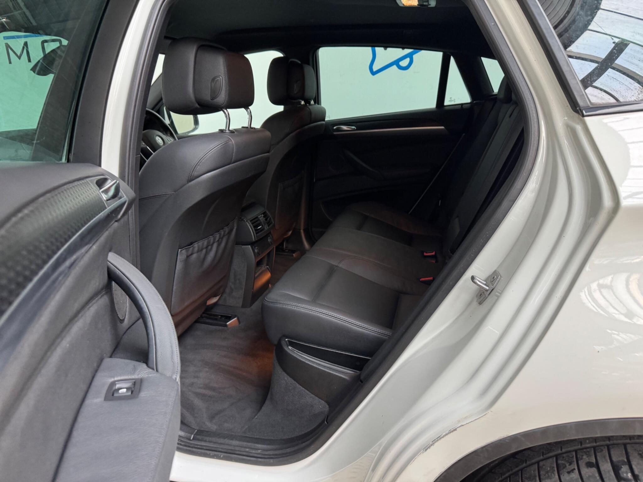 BMW X6 - Image 11