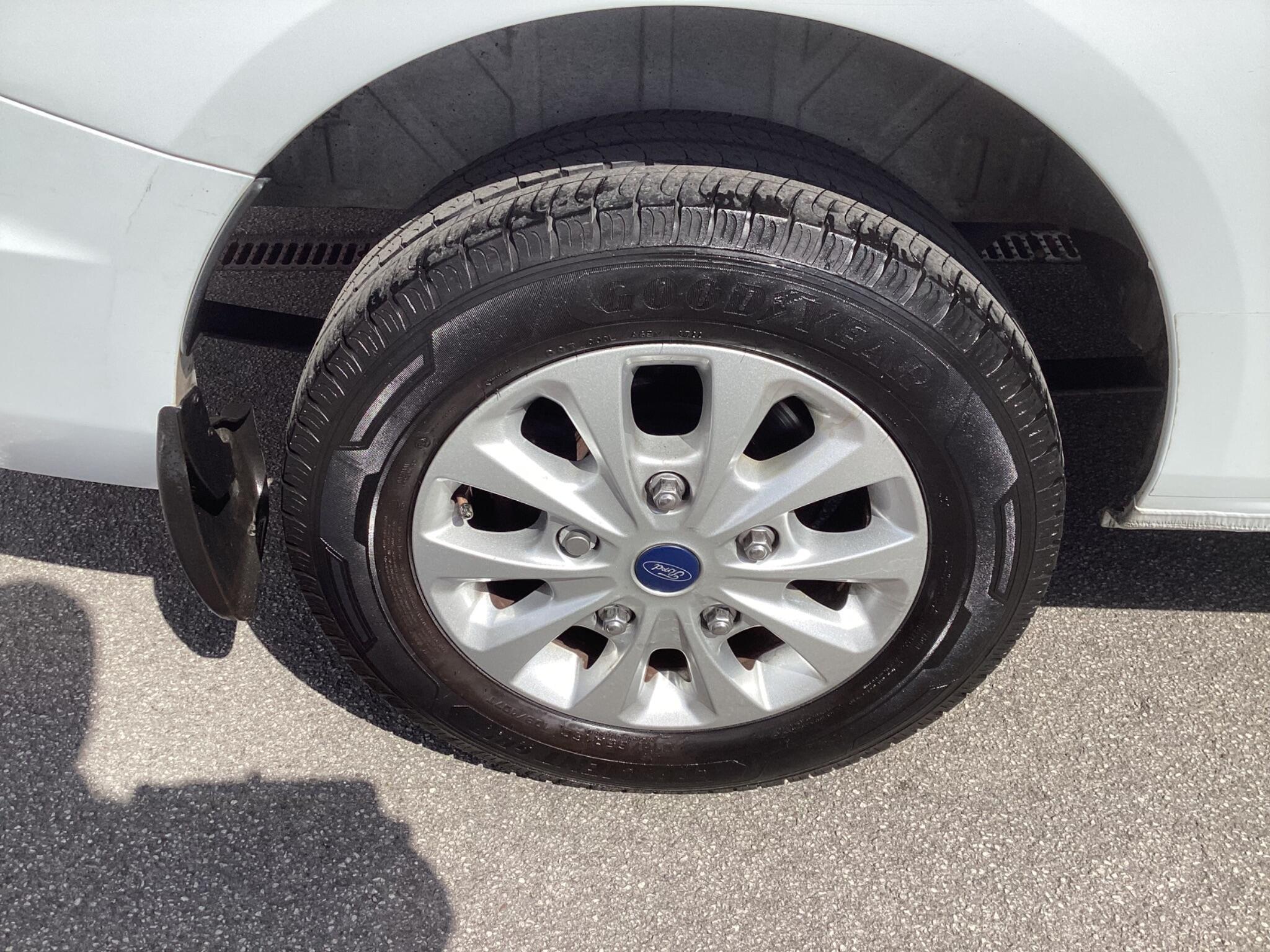 Ford Transit Custom - Image 9