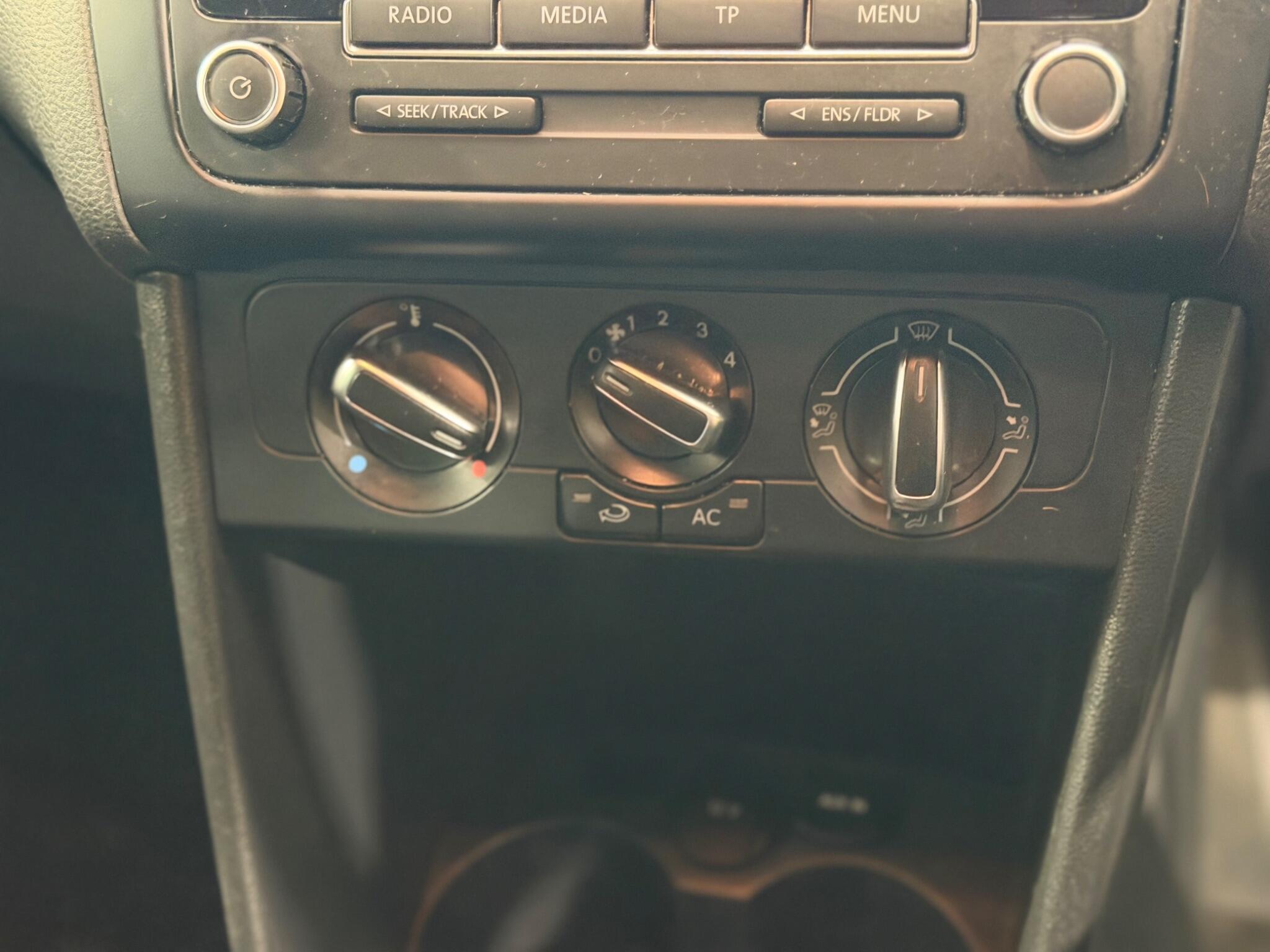 Volkswagen Polo - Image 27