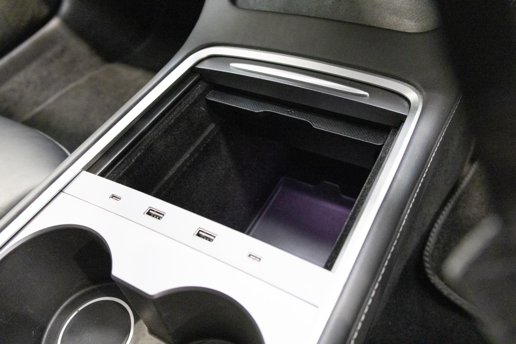 Tesla Model 3 - Image 25