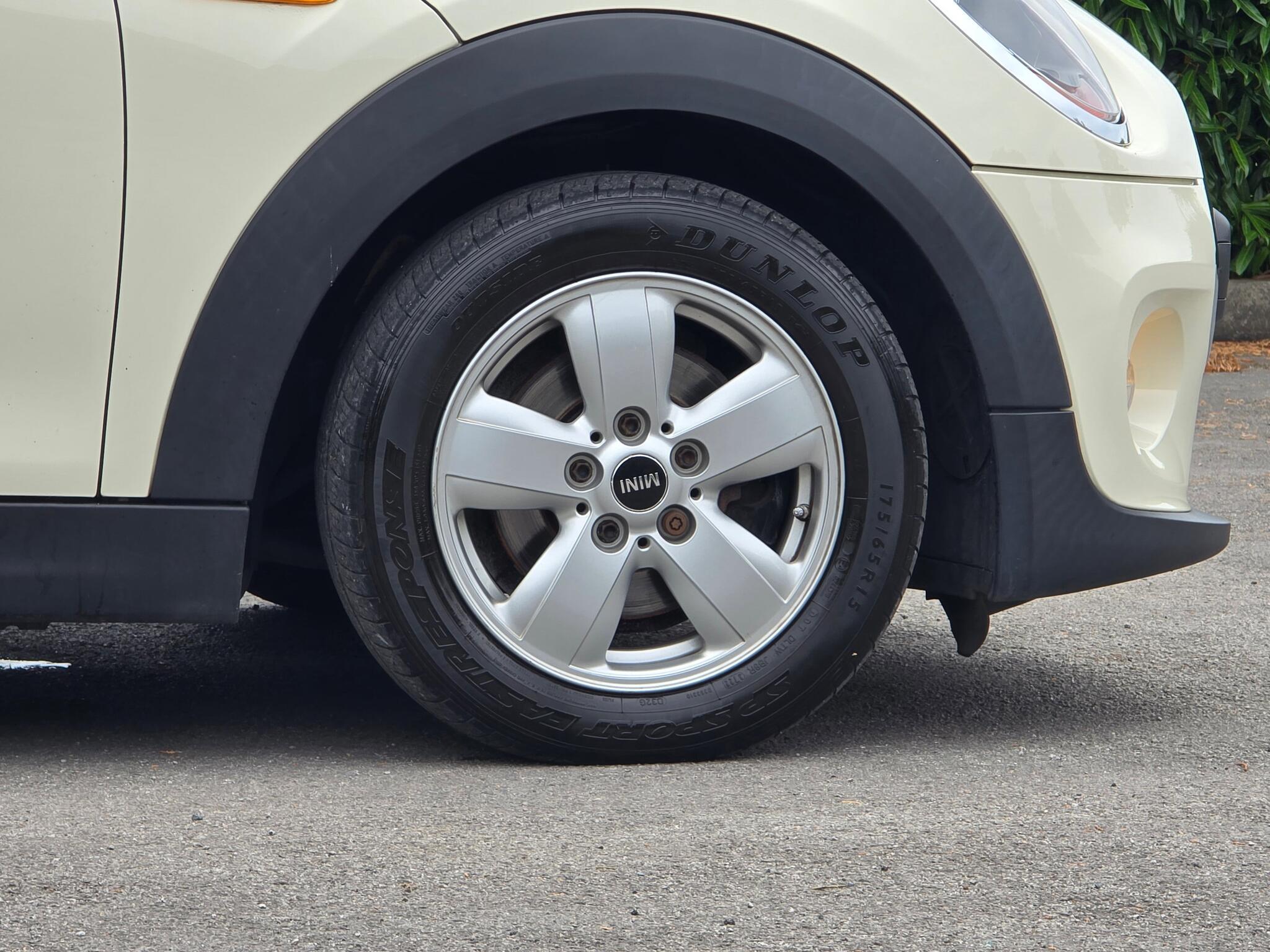 MINI Hatch - Image 15