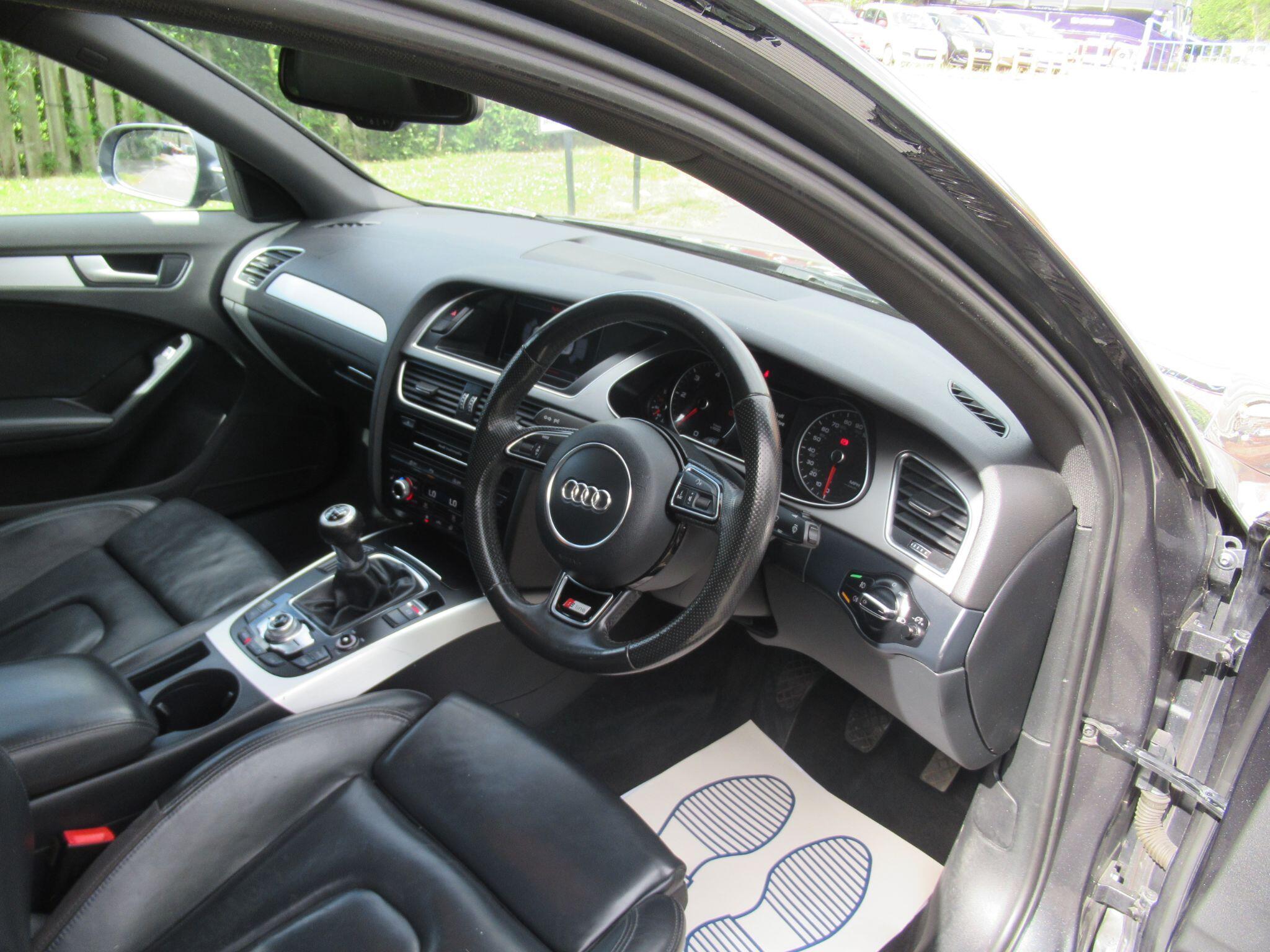 Audi A4 - Image 19