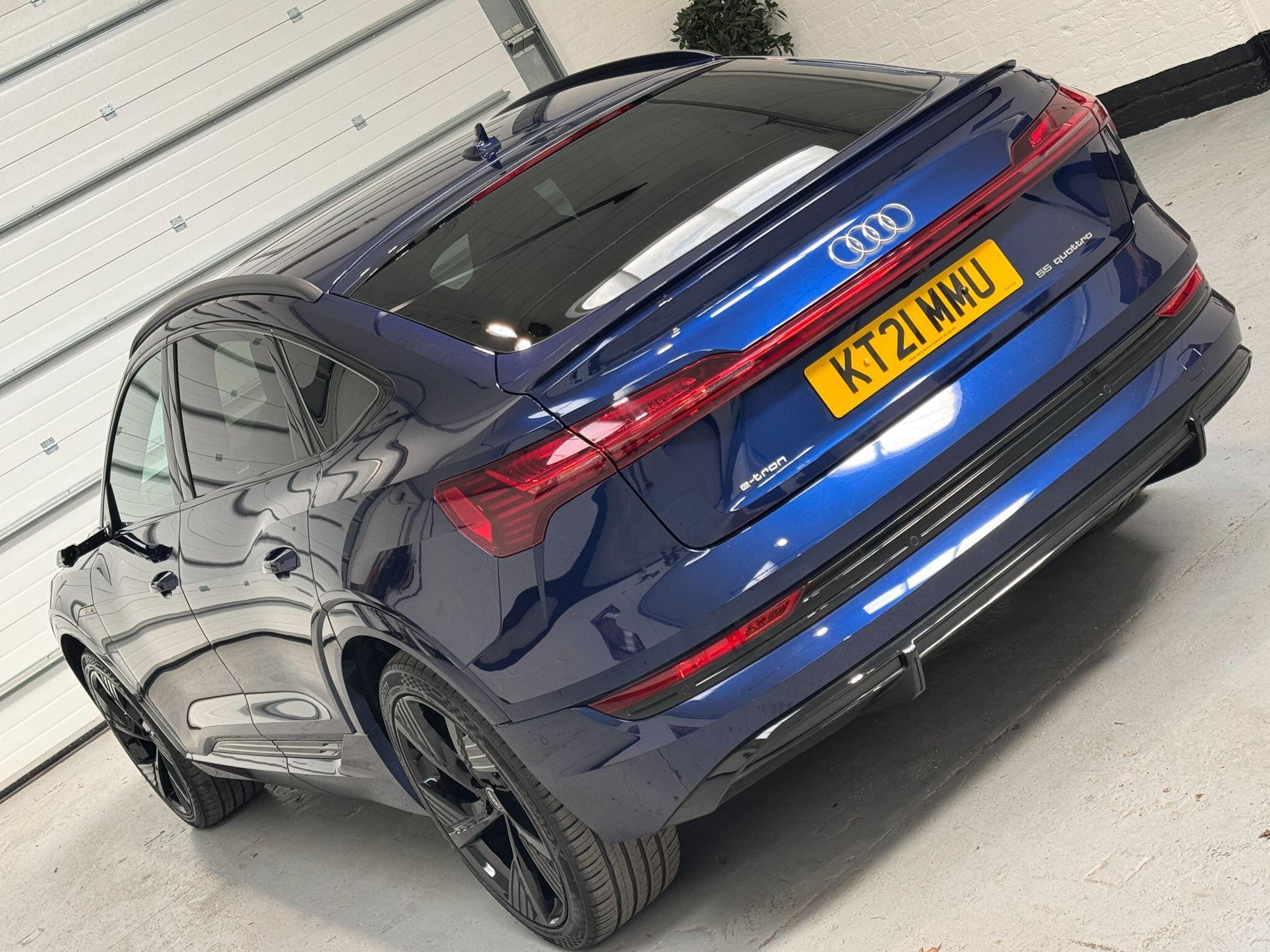 Audi E-Tron - Image 37