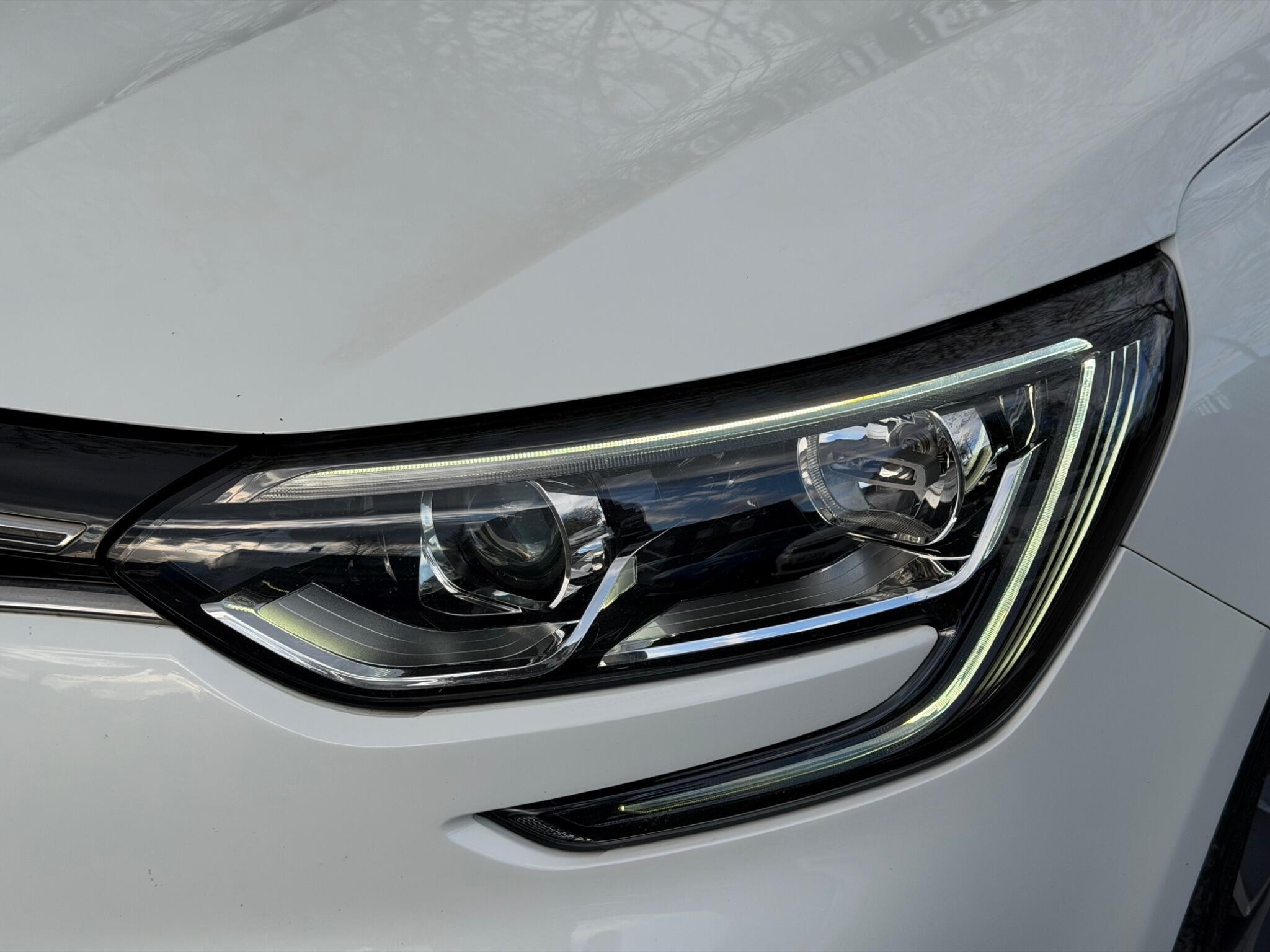 Renault Megane - Image 50