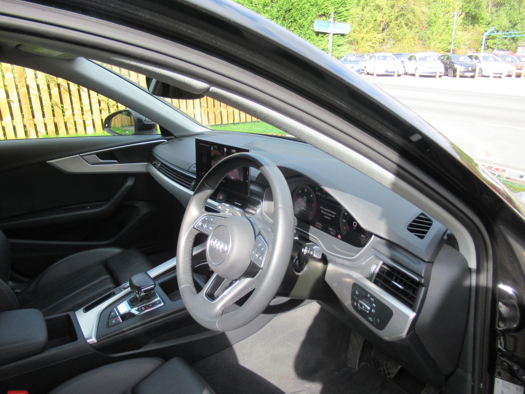 Audi A4 Avant - Image 18