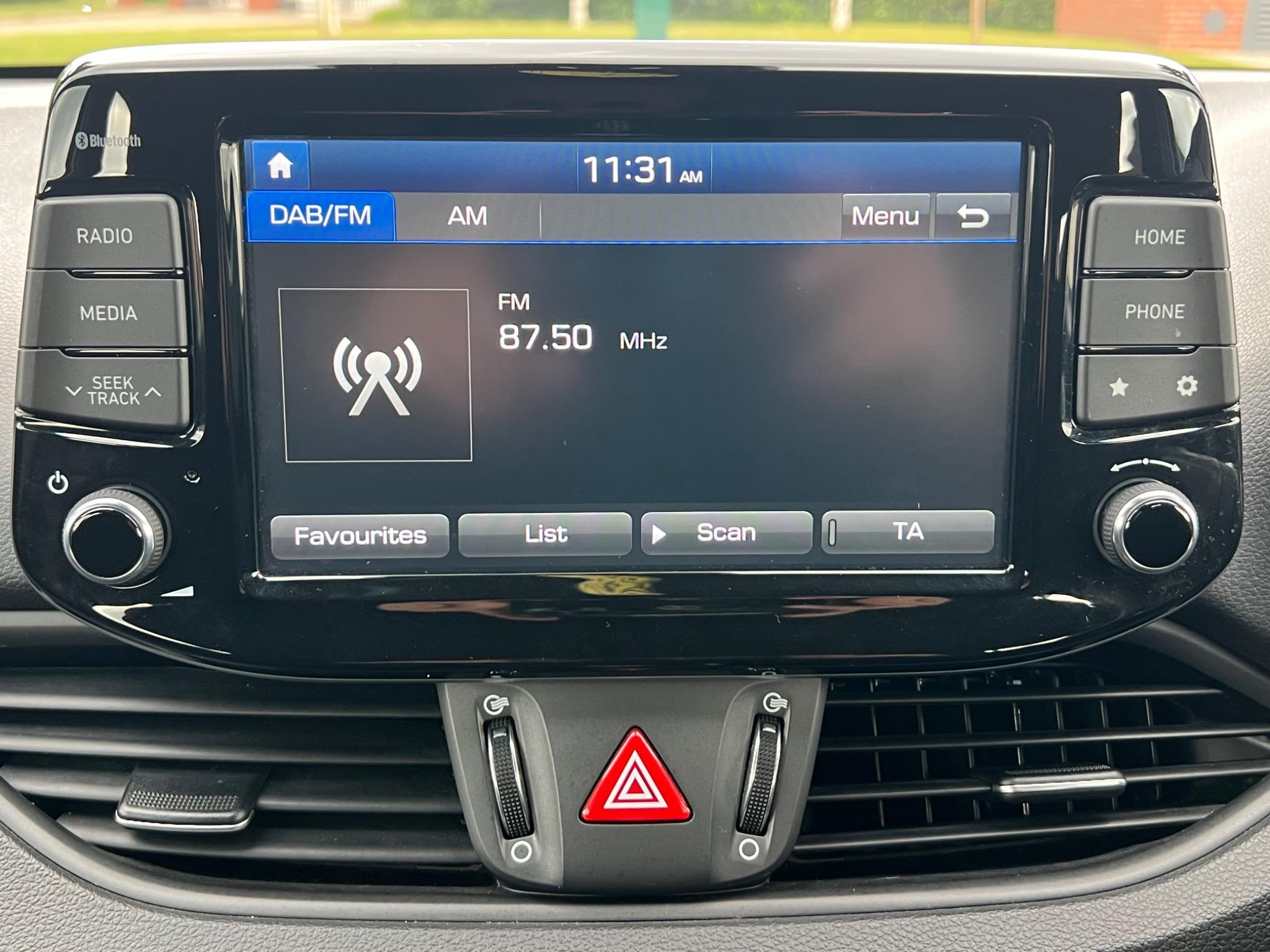 Hyundai i30 - Image 20