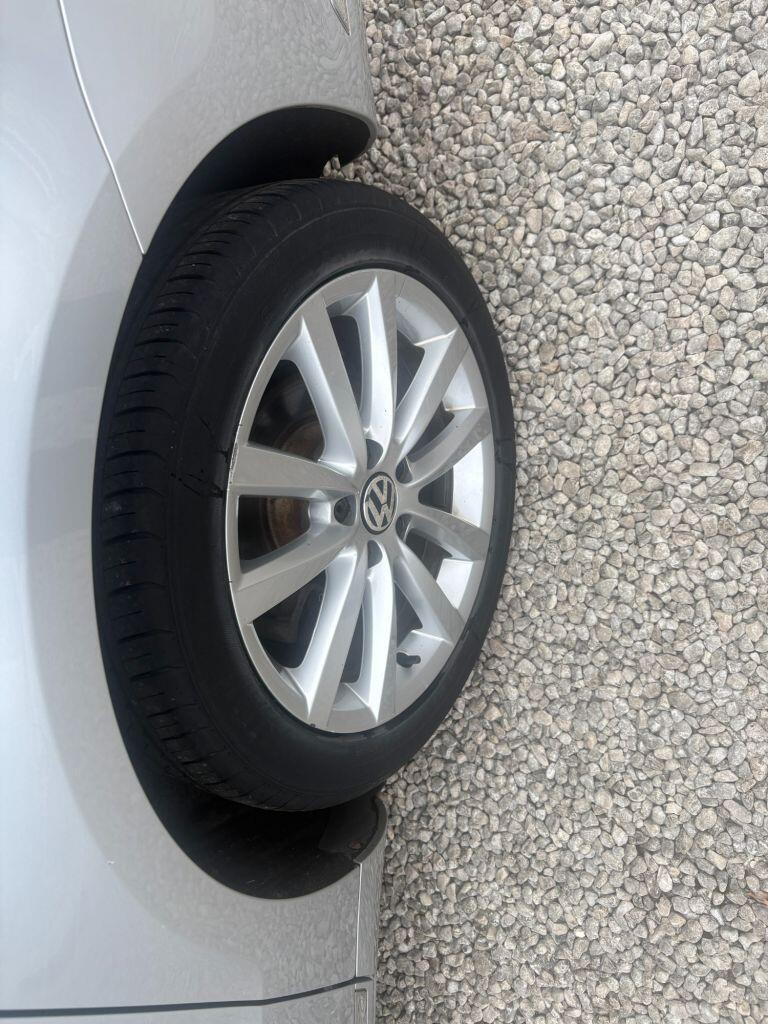 Volkswagen Passat - Image 19