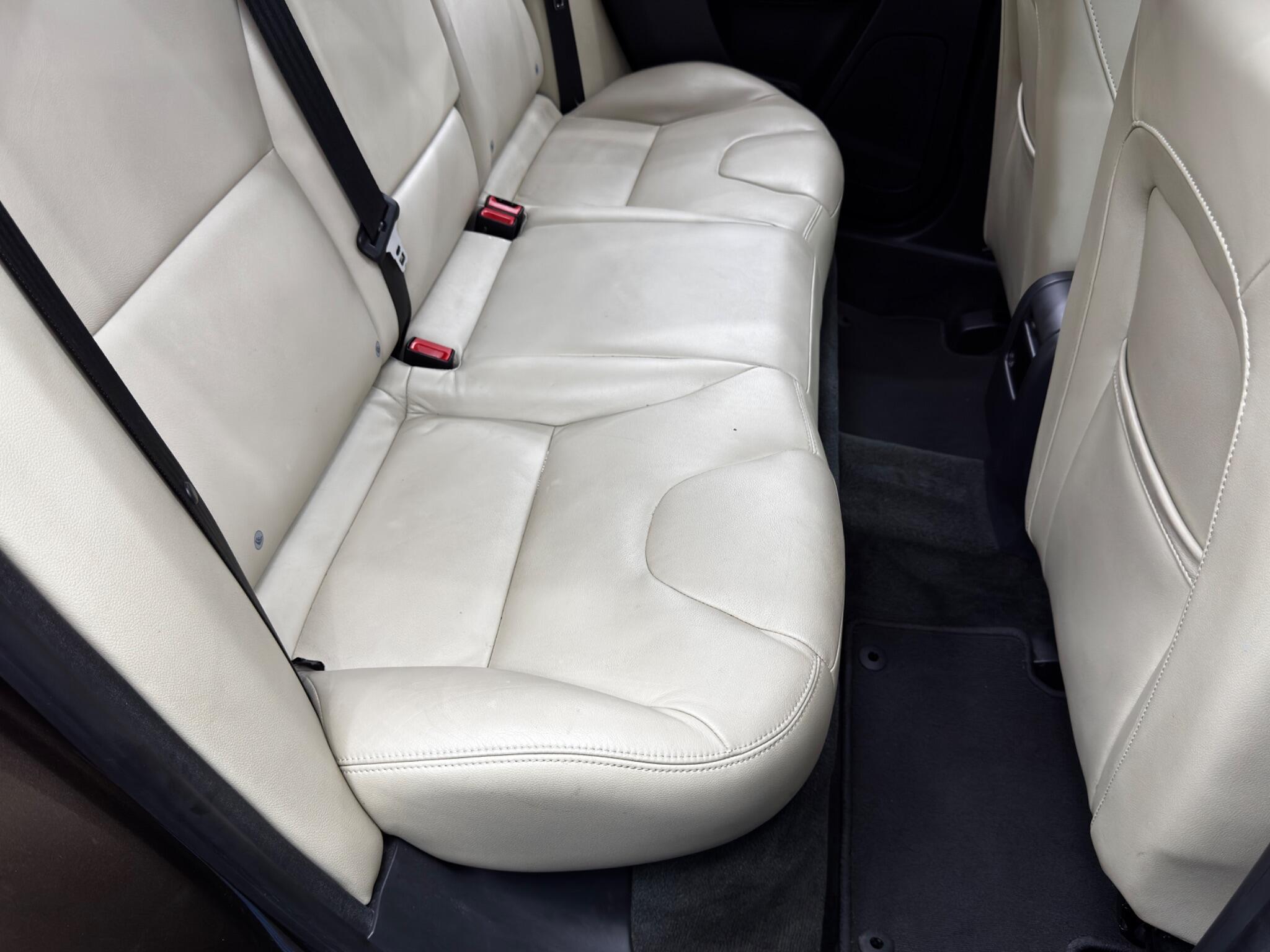 Volvo XC60 - Image 16