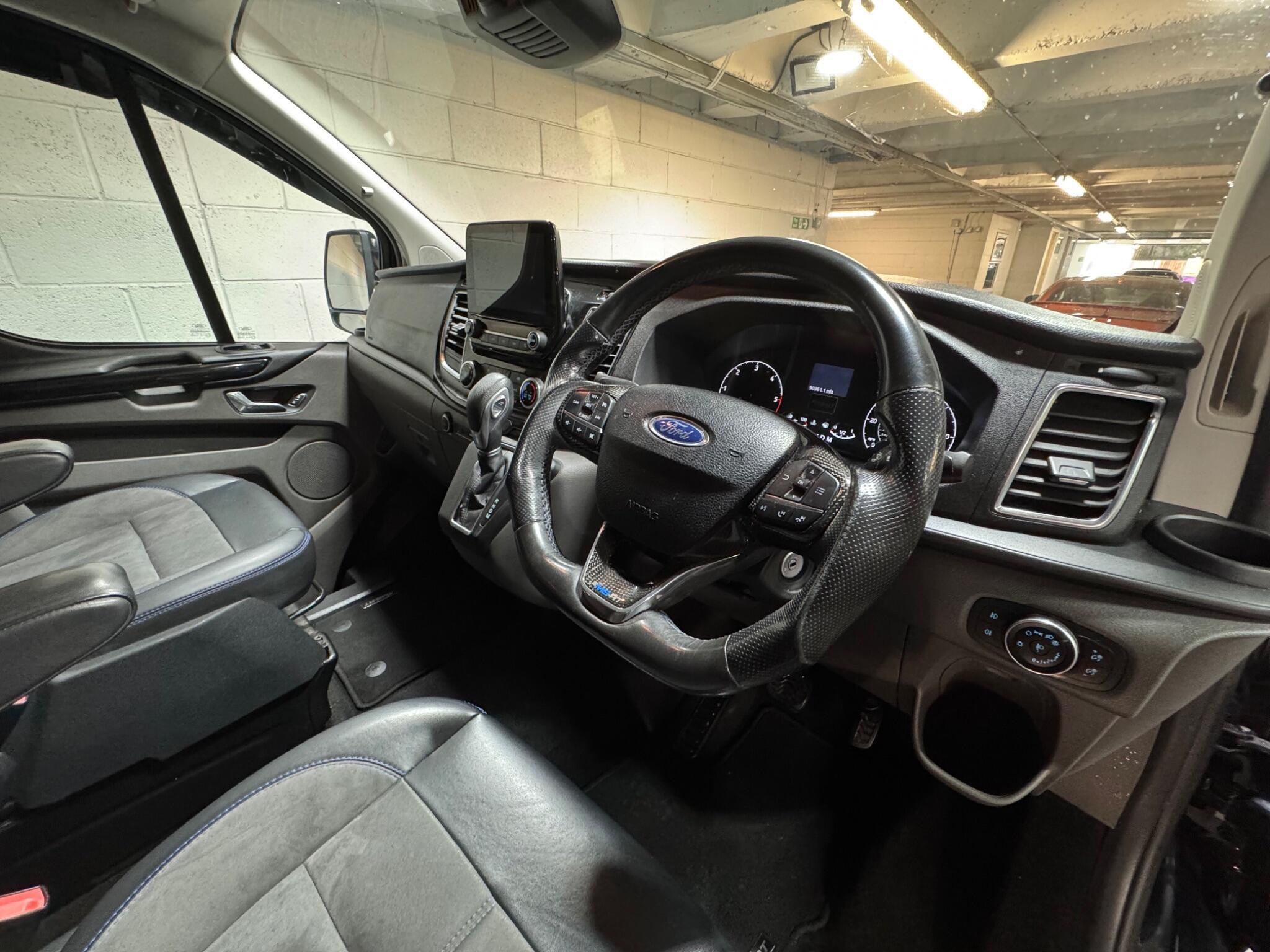 Ford Transit Custom - Image 8