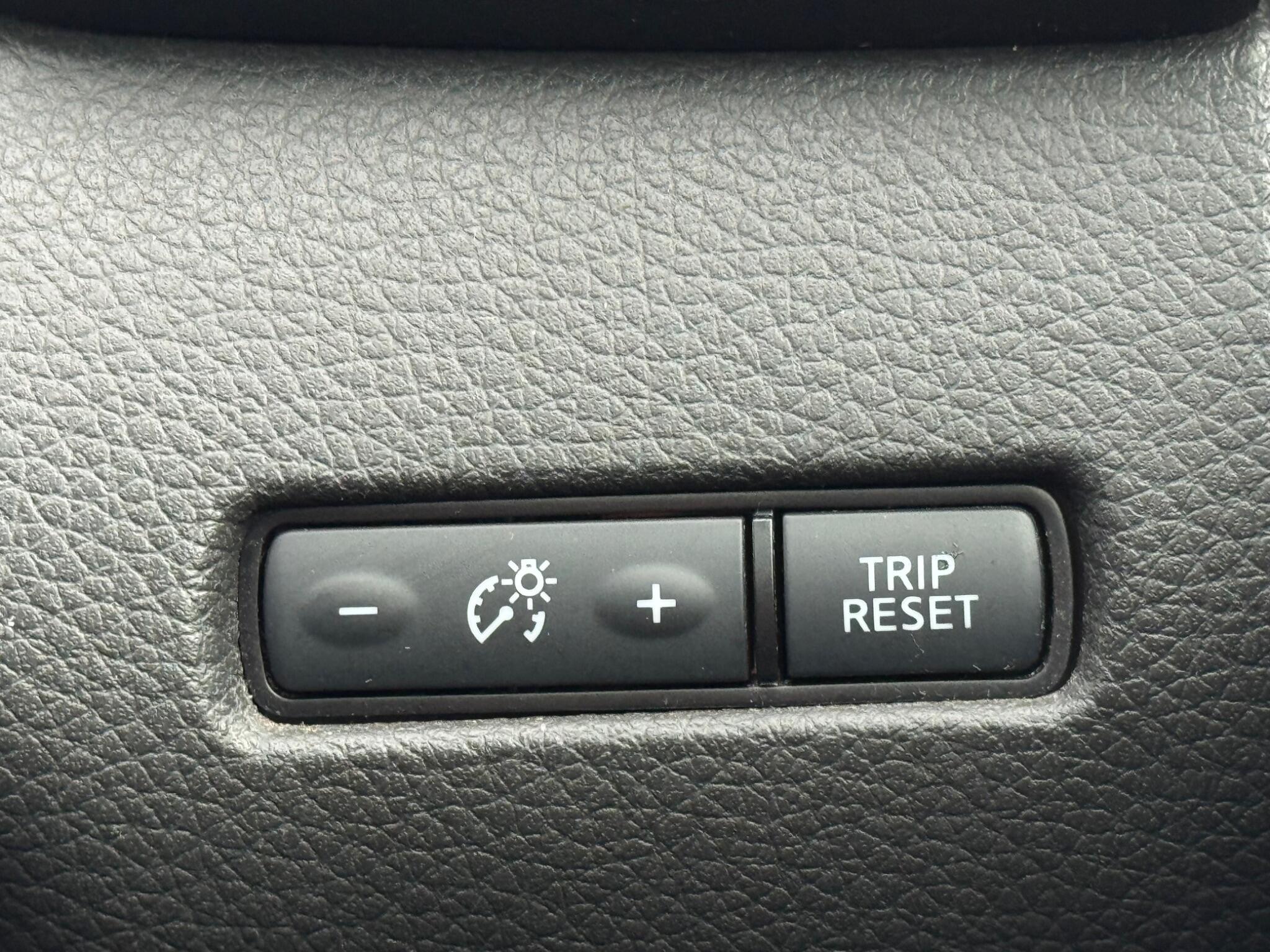 Nissan Qashqai - Image 41