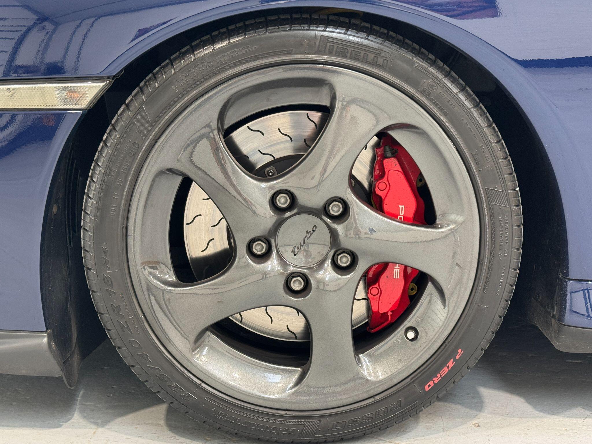 Porsche 911 - Image 29