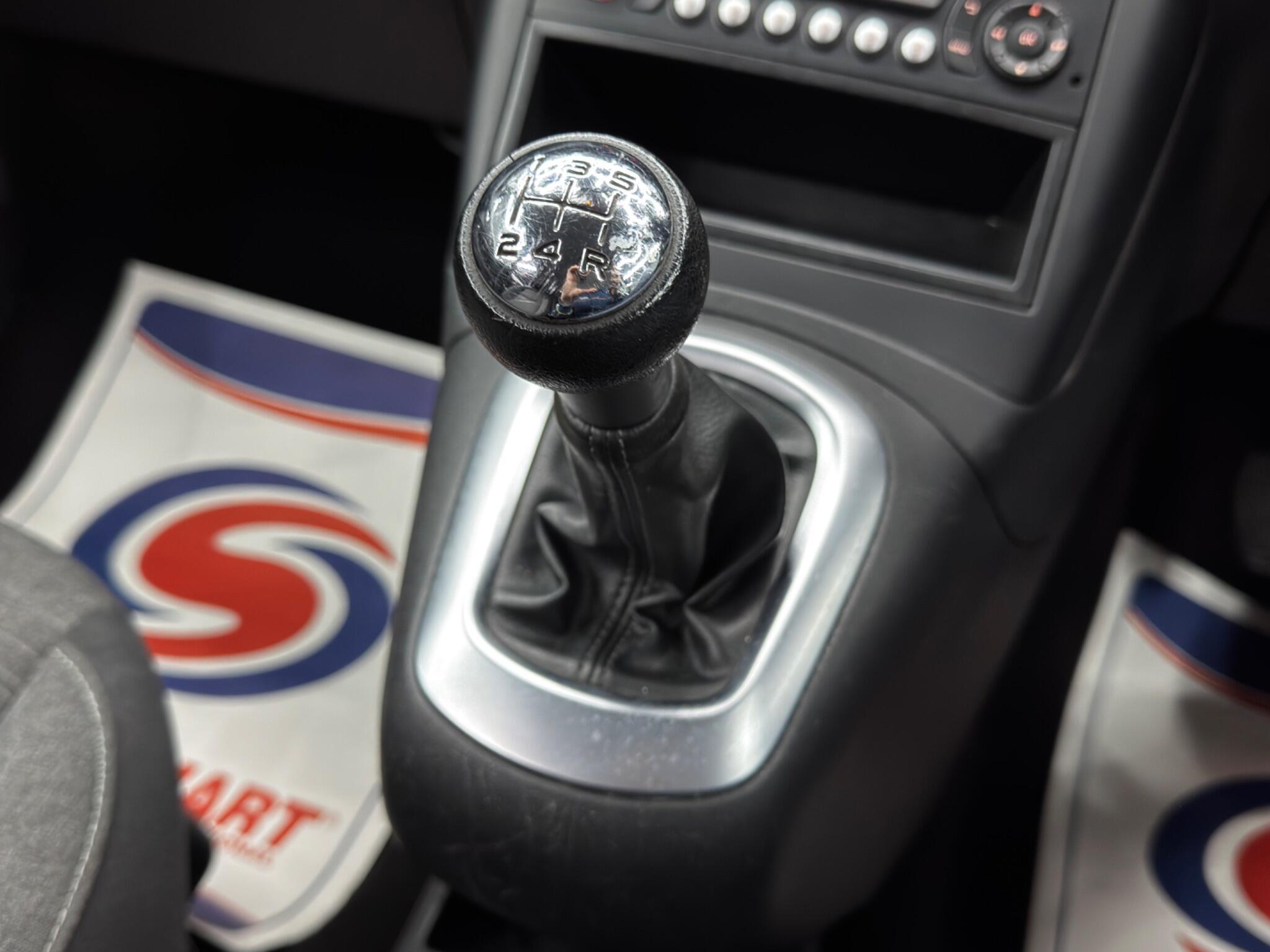 Citroen C3 Picasso - Image 24