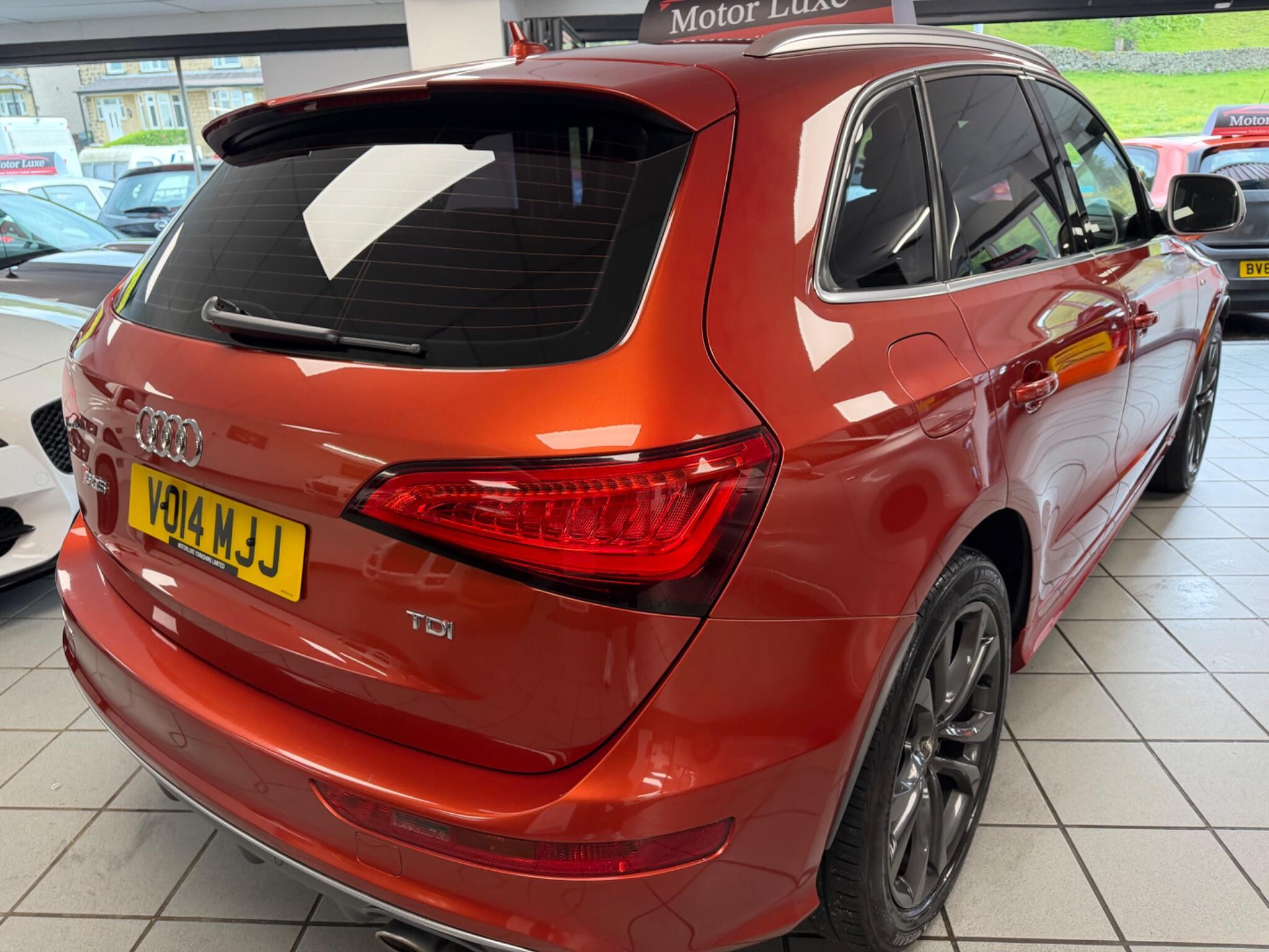 Audi SQ5 - Image 14