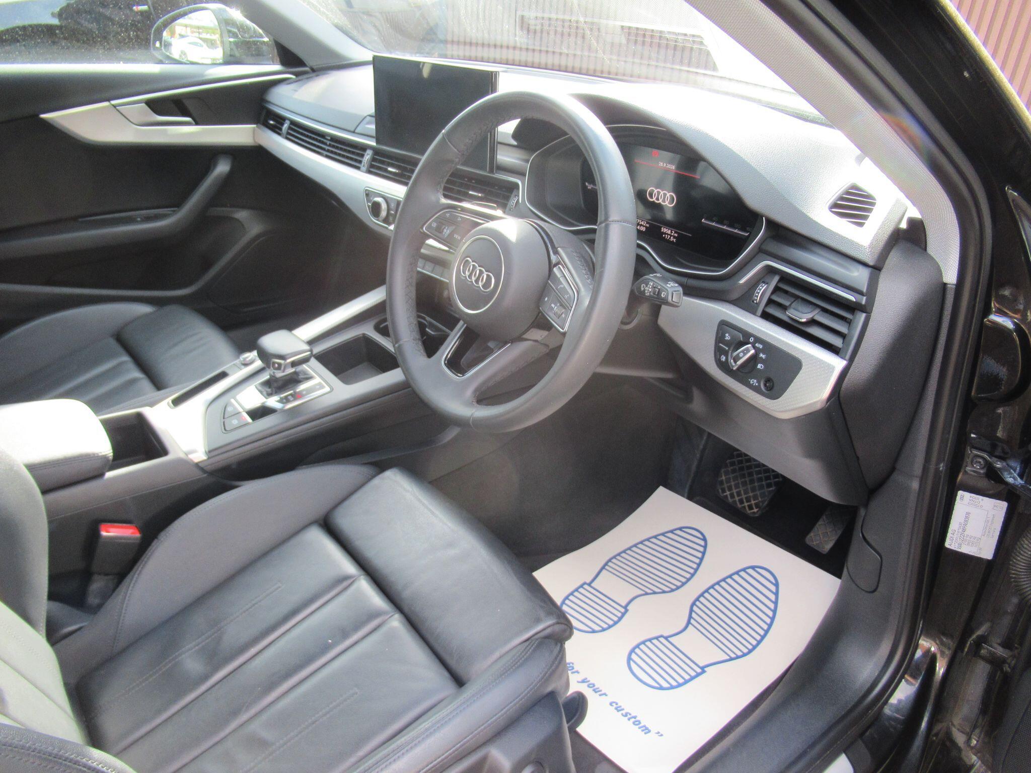 Audi A4 Avant - Image 12