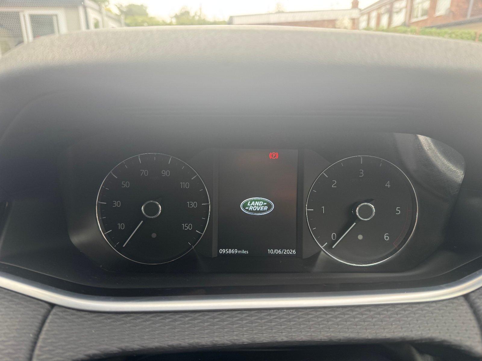 Land Rover Range Rover Evoque - Image 11